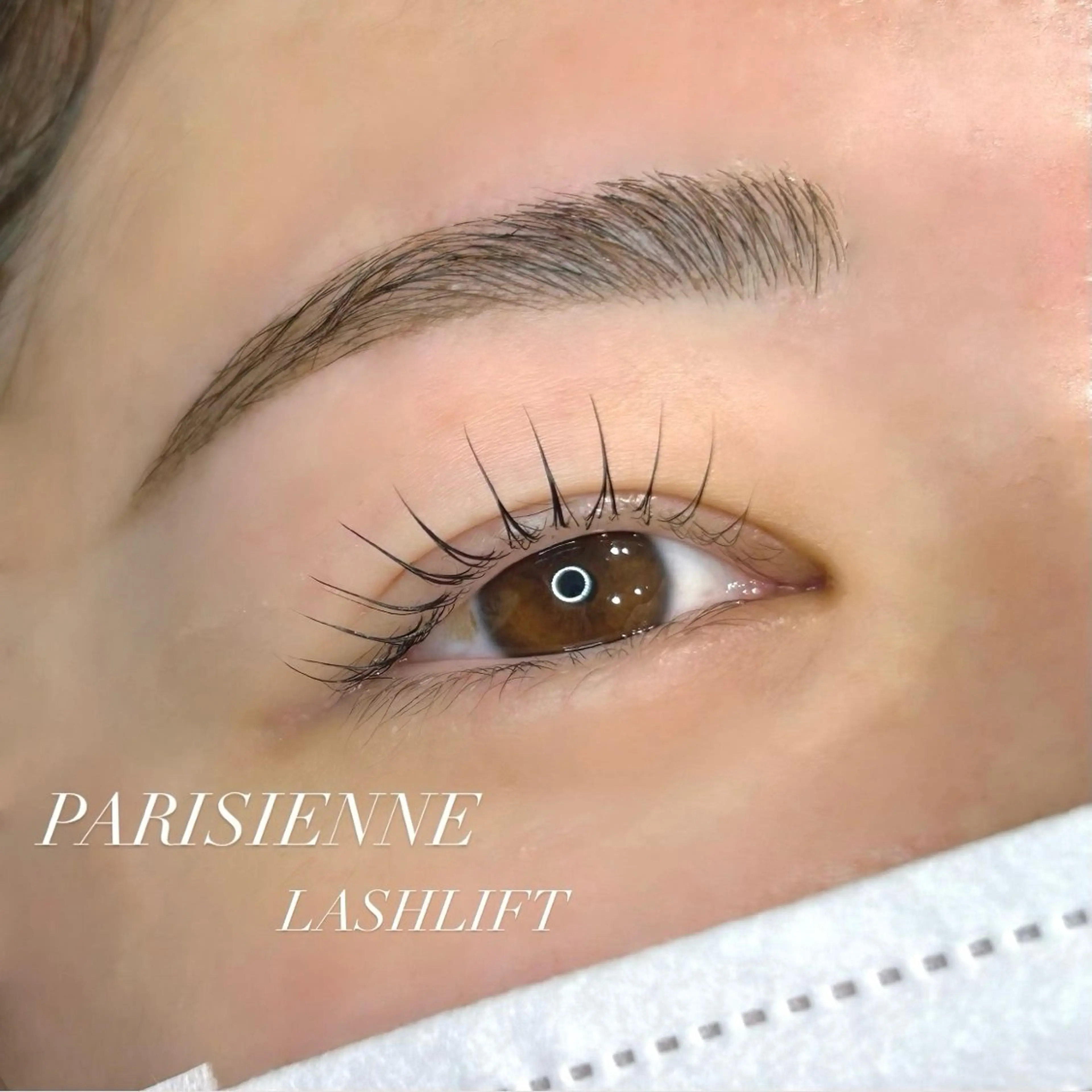 マツエク・マツパ パリジェンヌラッシュリフト 鎗田 真優の眉毛・アイブロウイメージ