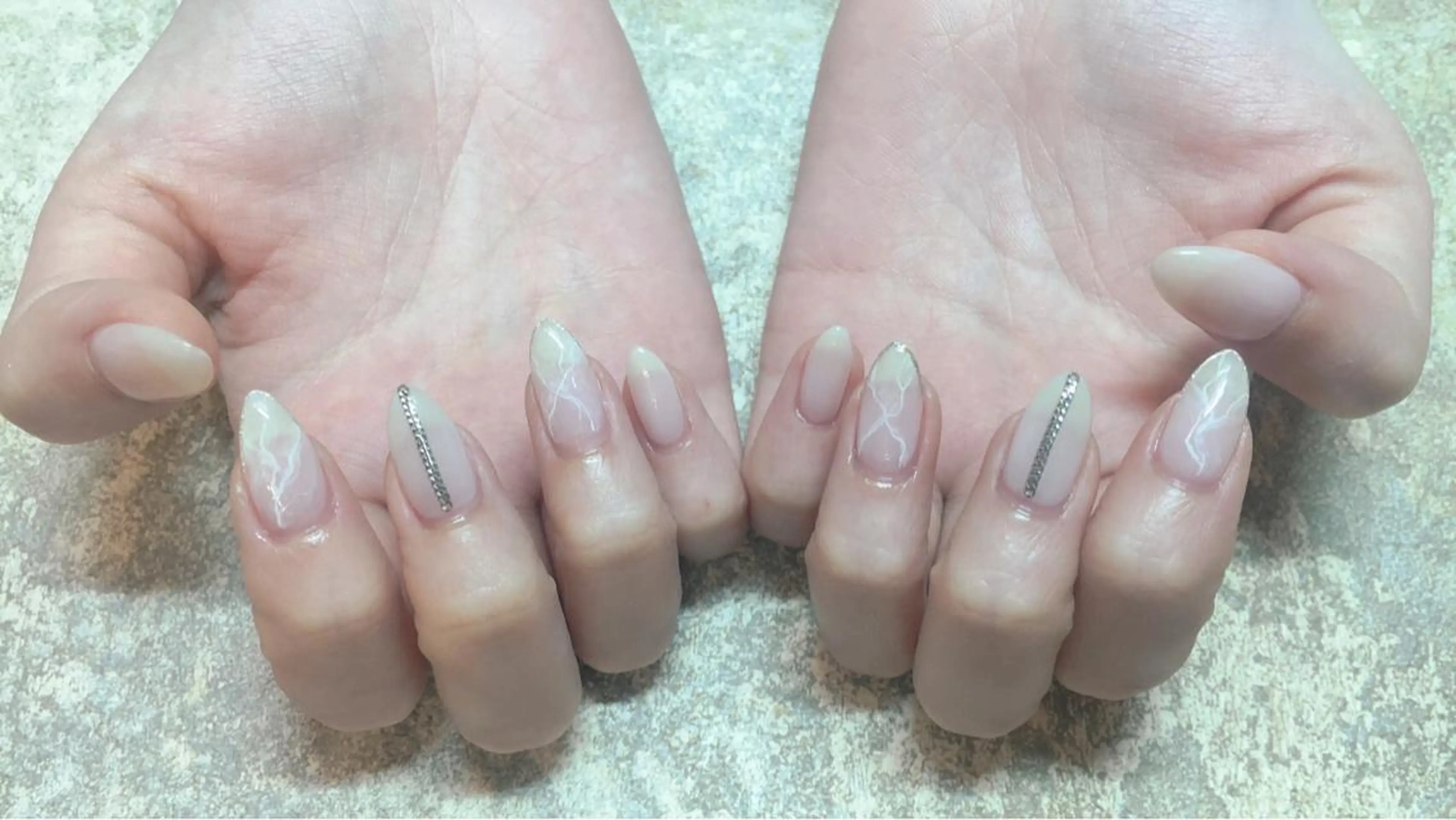 ネイル ハンドネイル LOVE NAIL 💕Sonoのネイルデザイン