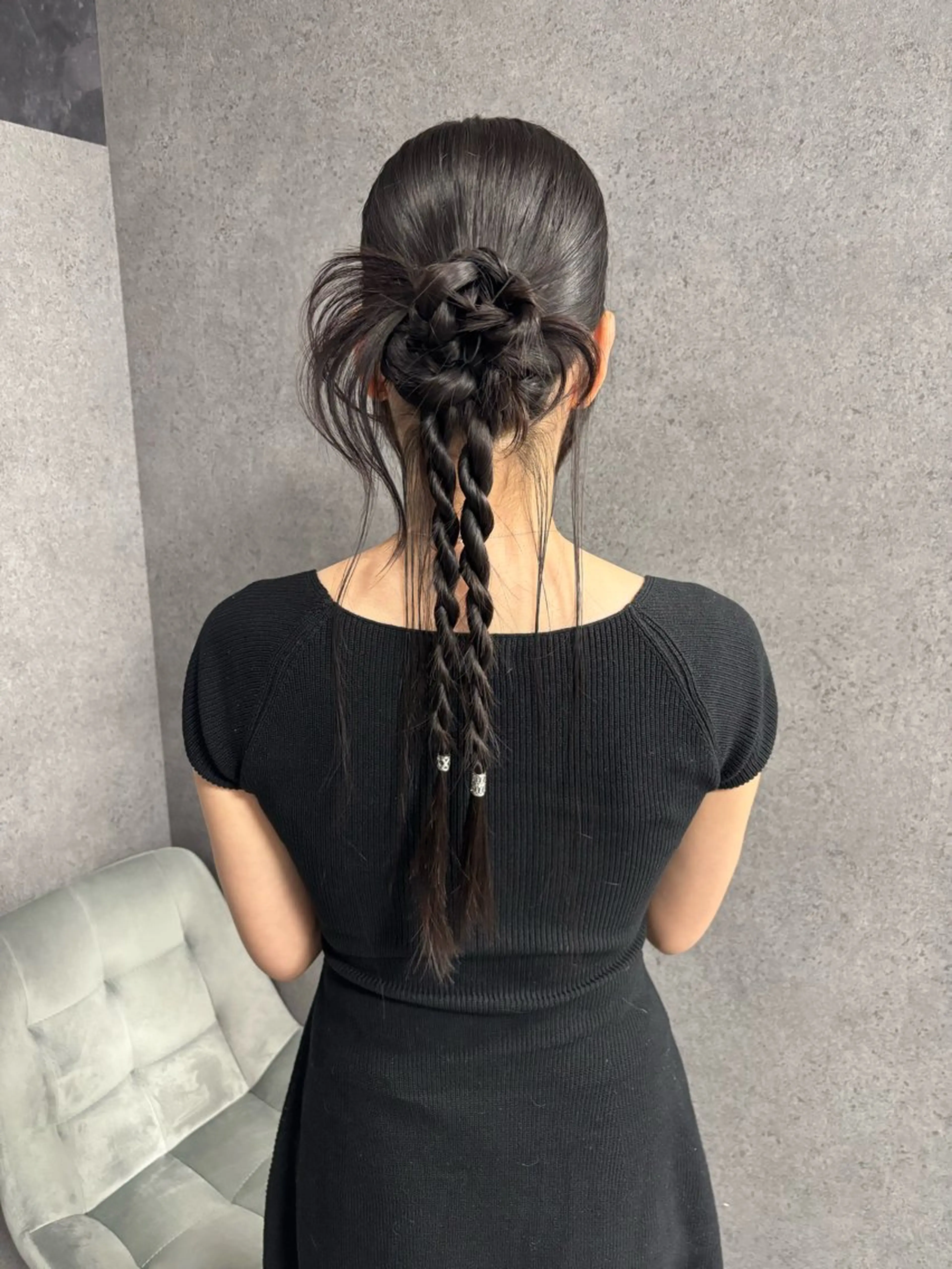 ロング ヘアアレンジ おくれ毛 ヘアセット TIGRE大名所属・森岡 紗羽のヘアスタイル