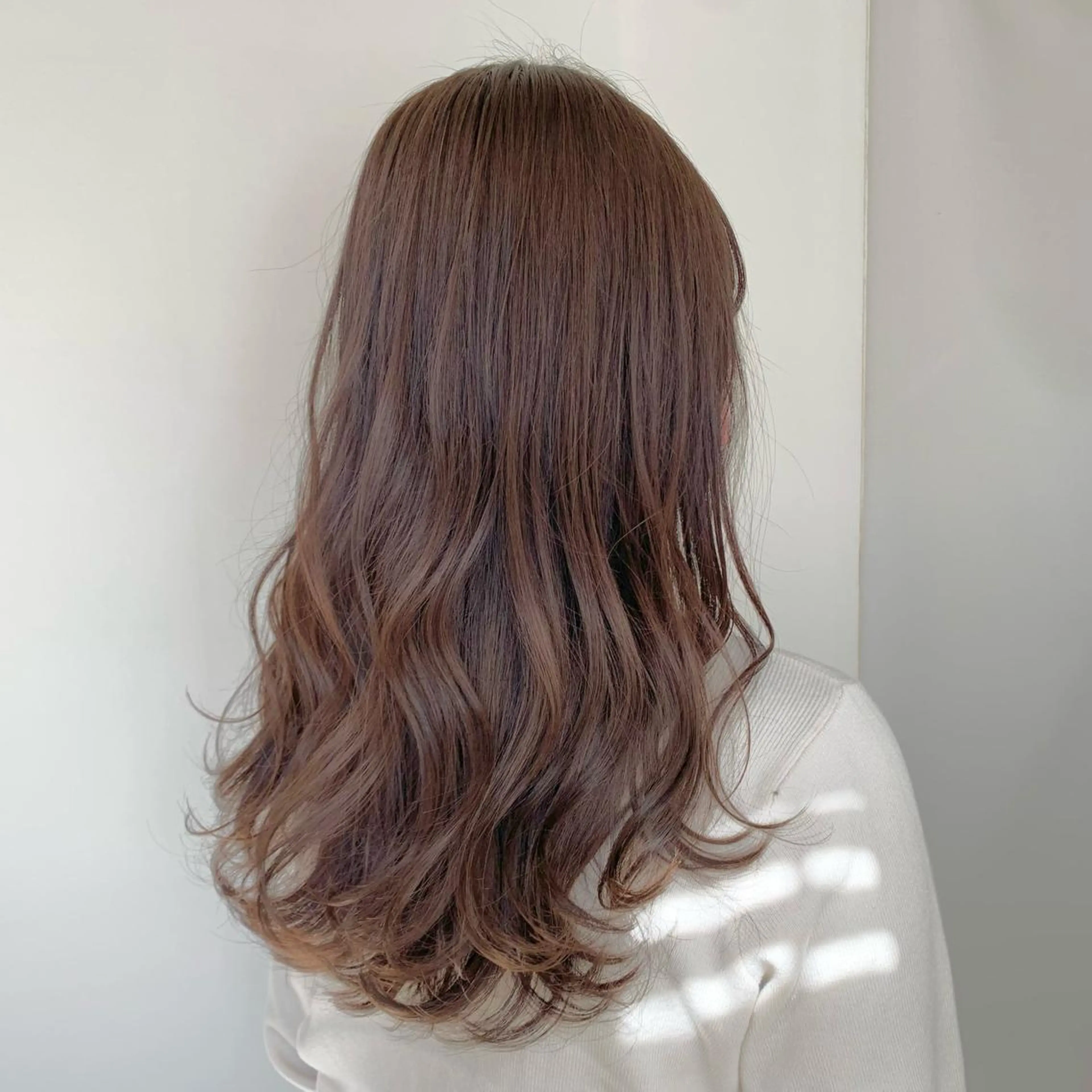 ロング カラー パーマ ヘアアレンジ マツエク・マツパ トリートメント まろやかベージュ／ JOのヘアスタイル