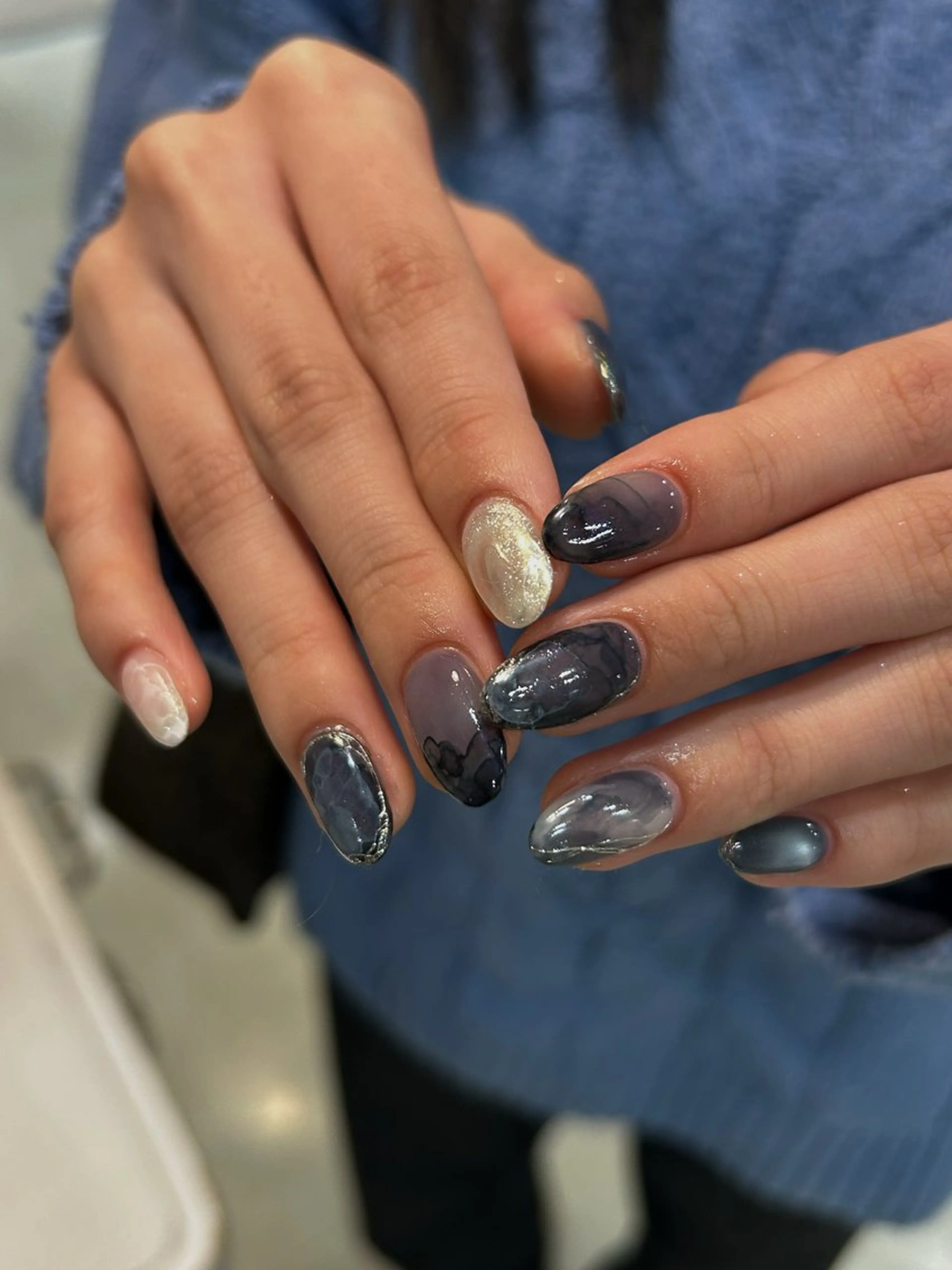 ネイル Salondevi2 isanaのネイルデザイン