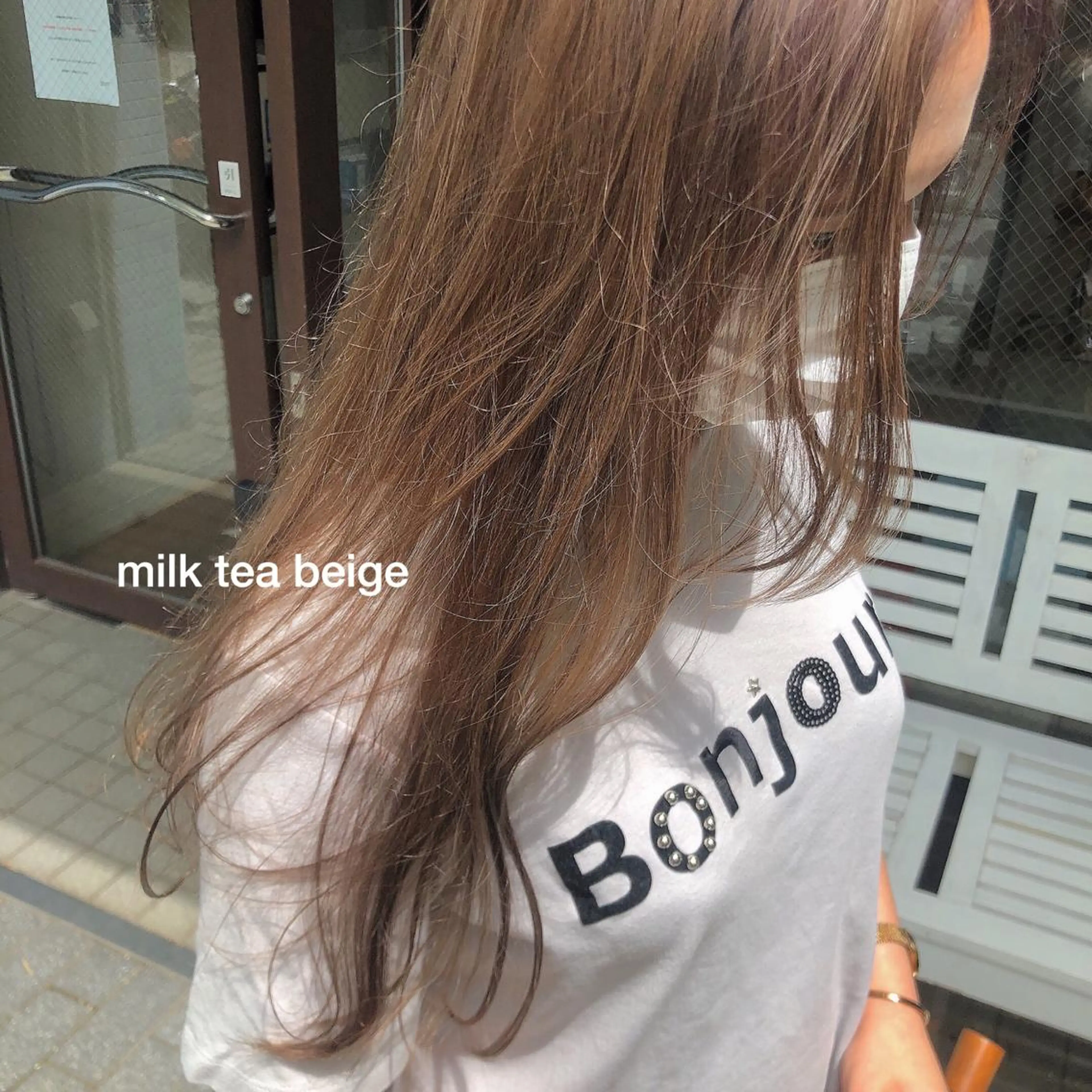 ロング カラー ベージュカラー ミルクティーベージュ ワンカールで盛れる レイヤー🎀Macoのヘアスタイル