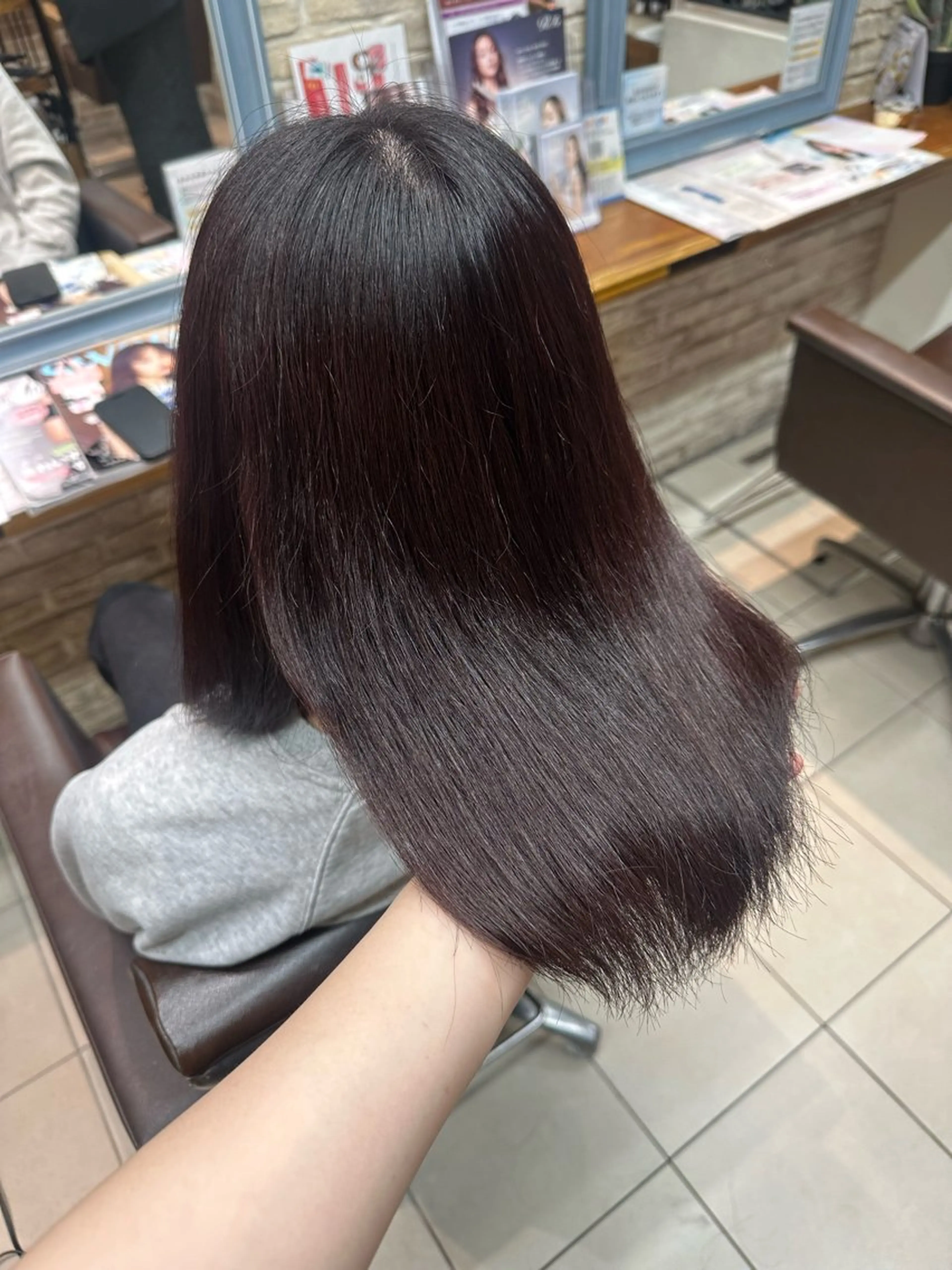 ミディアム カラー ヘアカラー トリートメント 縮毛矯正/髪質改善 🌿/ベージュ🤎のヘアスタイル