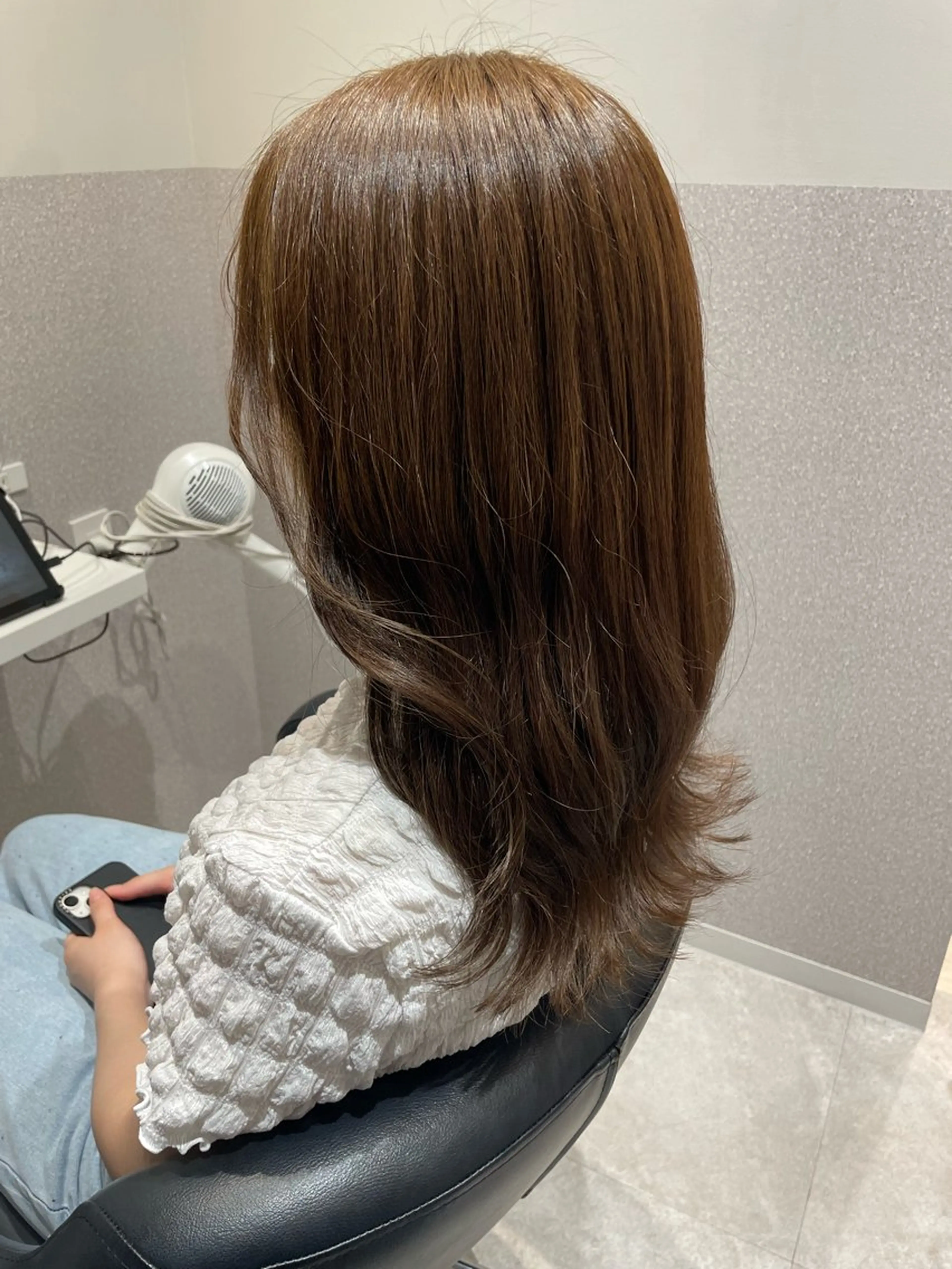 セミロング カラー ベージュカラー ブラウンカラー ブラウンベージュ カット ヘアカラー 女性リピ90%🍨 🩷佐藤みずきのヘアスタイル