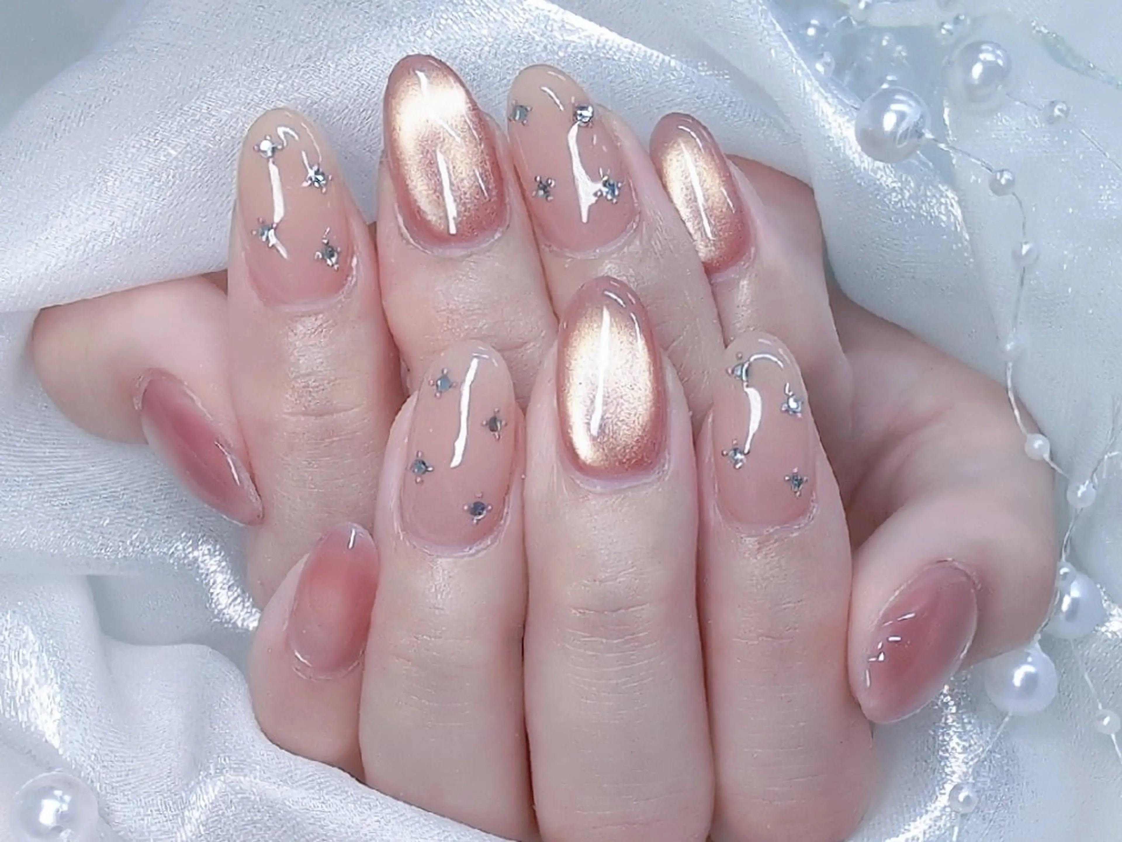ネイル 長さ出し フラッシュネイル フレンチネイル キラキラネイル ラメ(グリッター) Chouette Nailのネイルデザイン