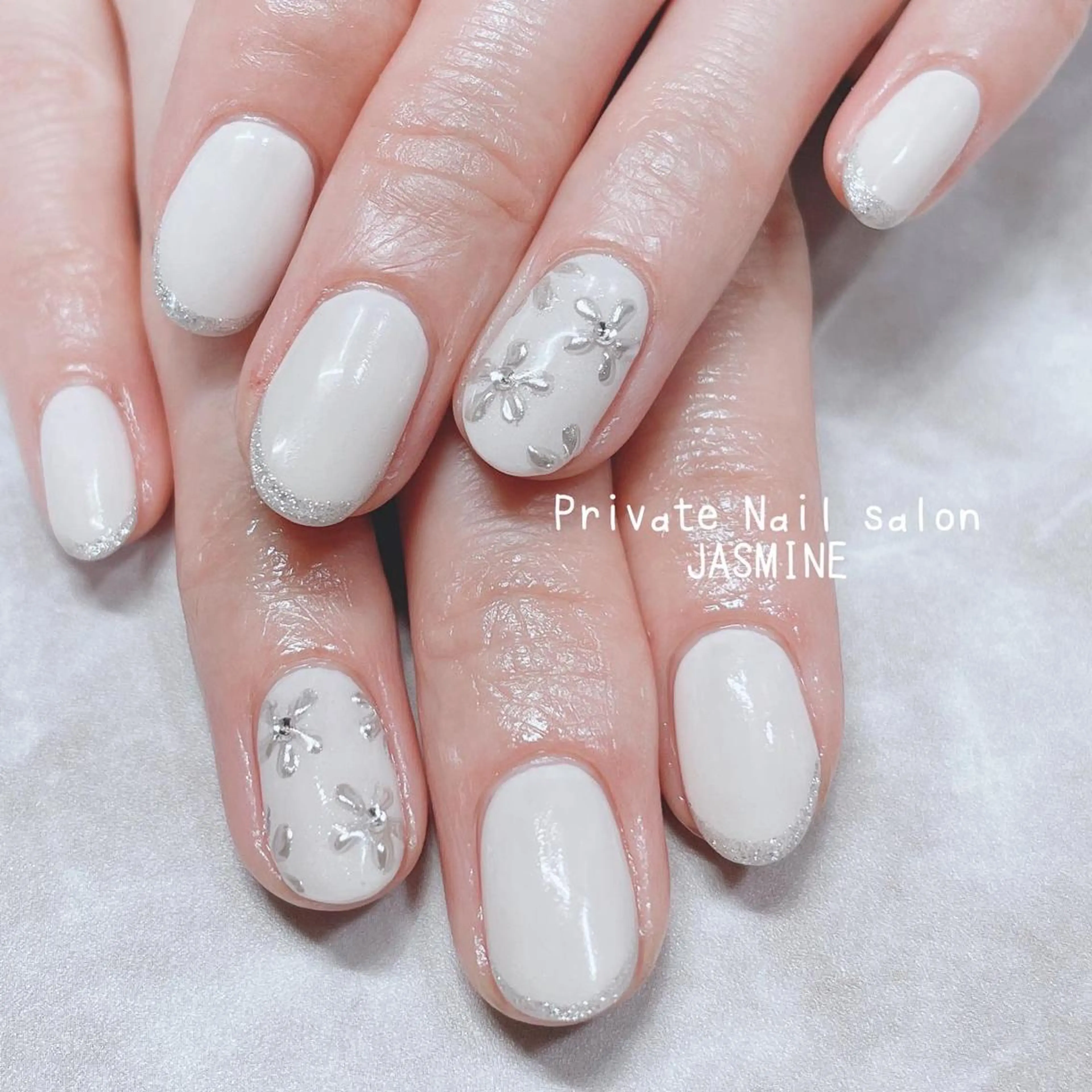 ネイル フラワーネイル ミラーネイル ホワイト Nail salon JASMINEのネイルデザイン