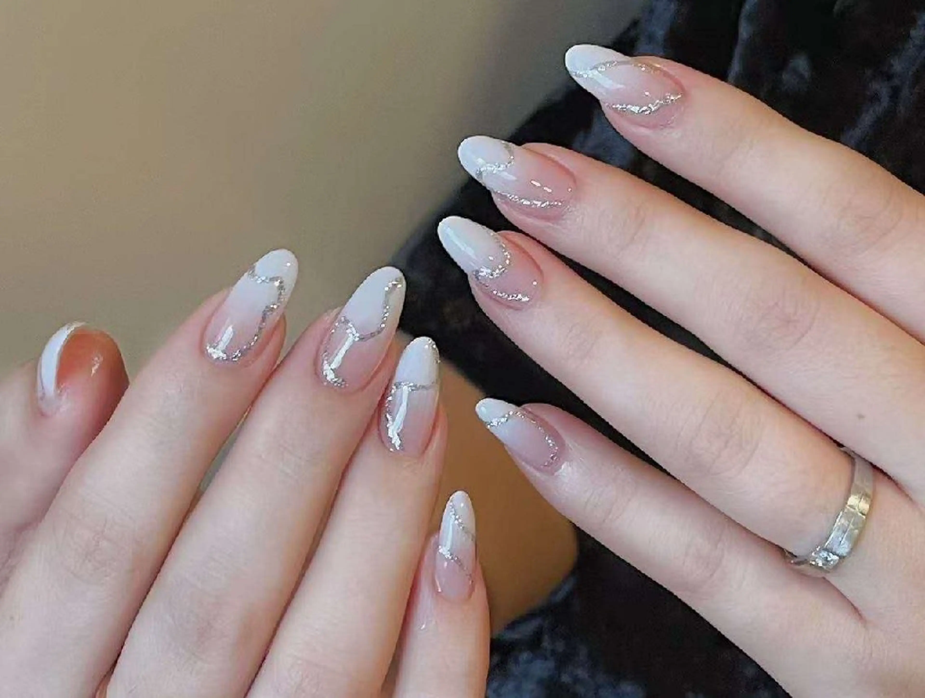 ネイル オーロラネイル フラワーネイル フットネイル フレンチネイル ジェルネイル ハンドネイル Oomiya 服部のネイルデザイン