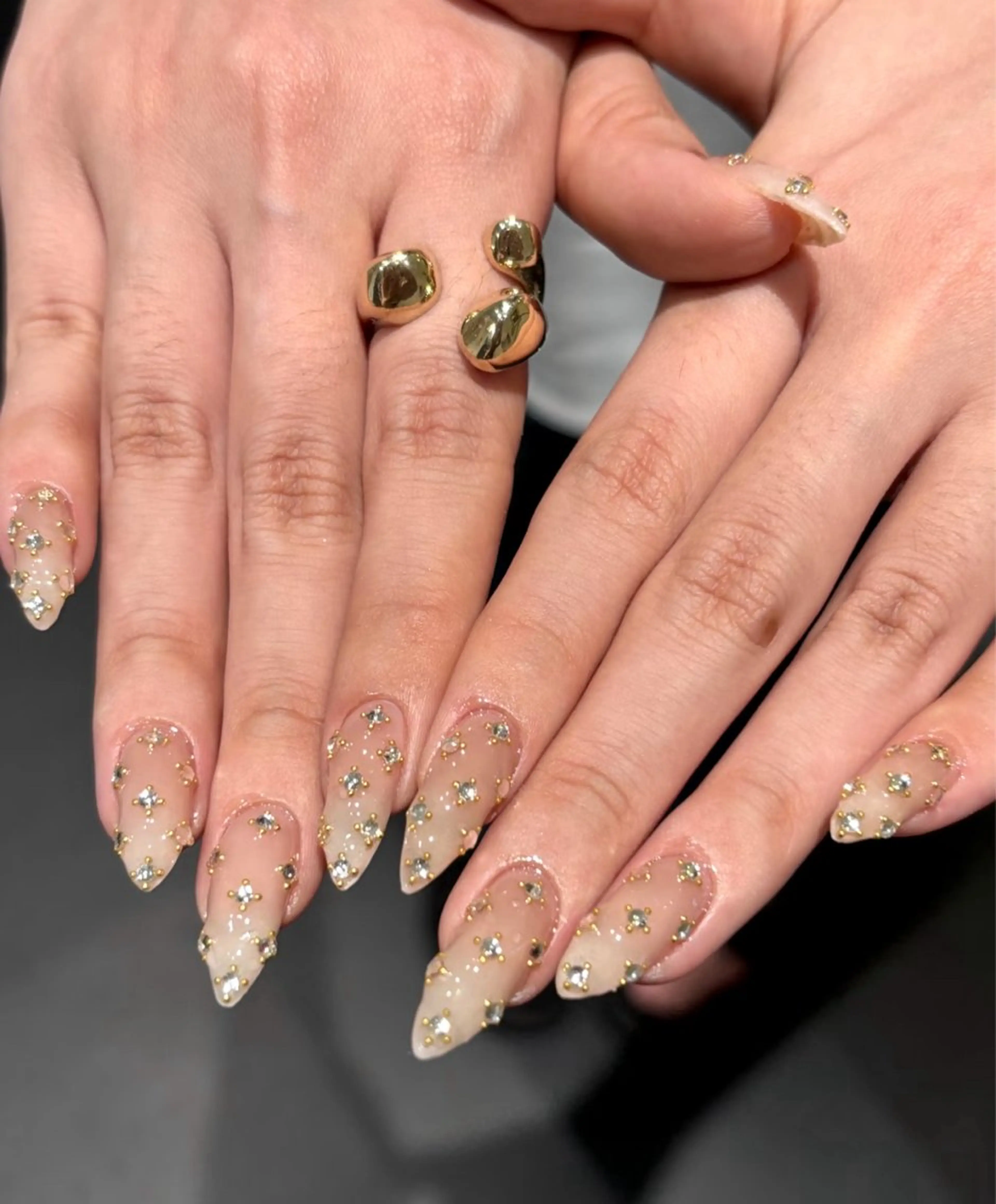 ネイル Maggie チョウチョウのネイルデザイン