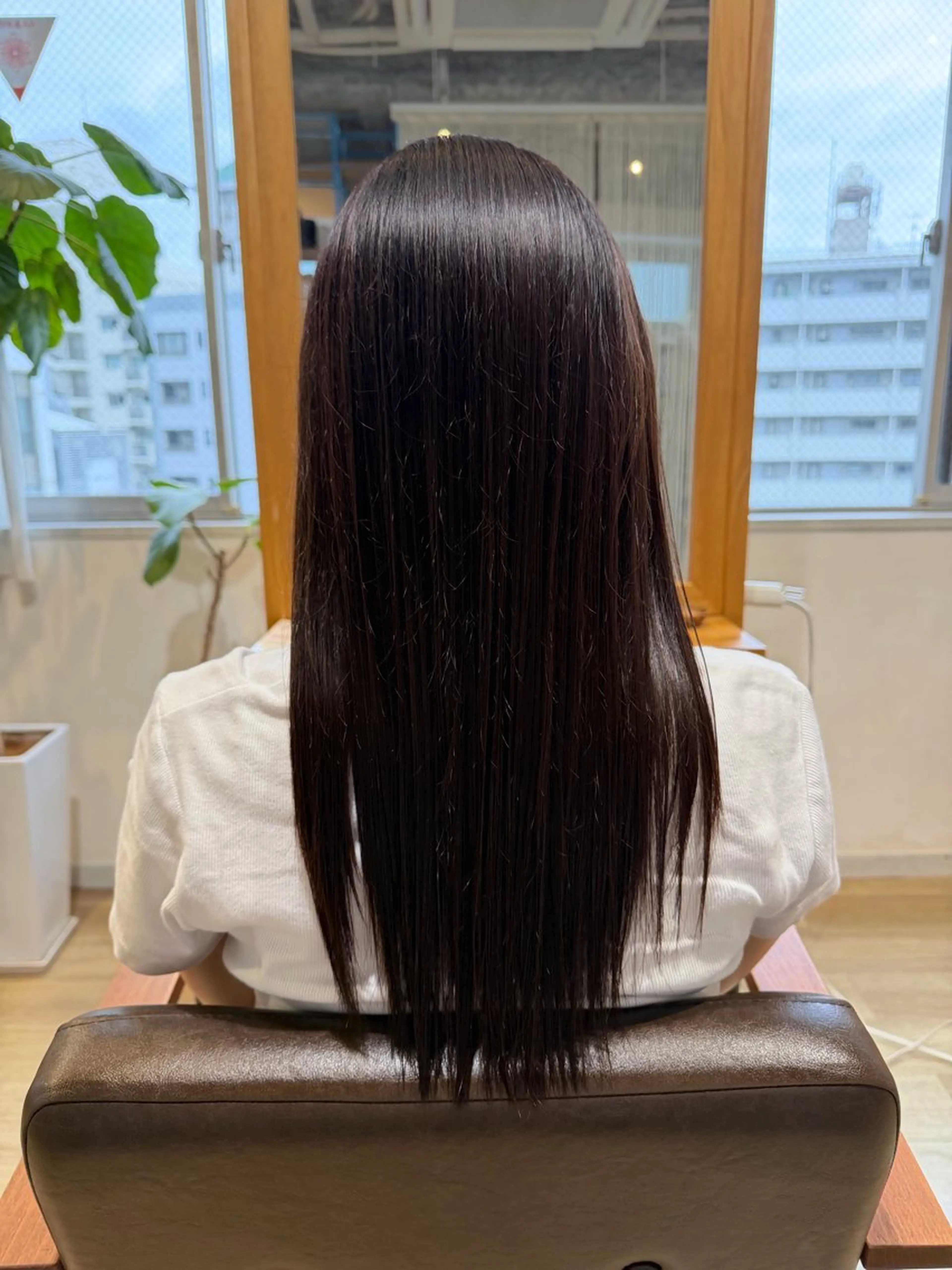 ロング RENA|透明感 カラー×癒しスパのヘアスタイル