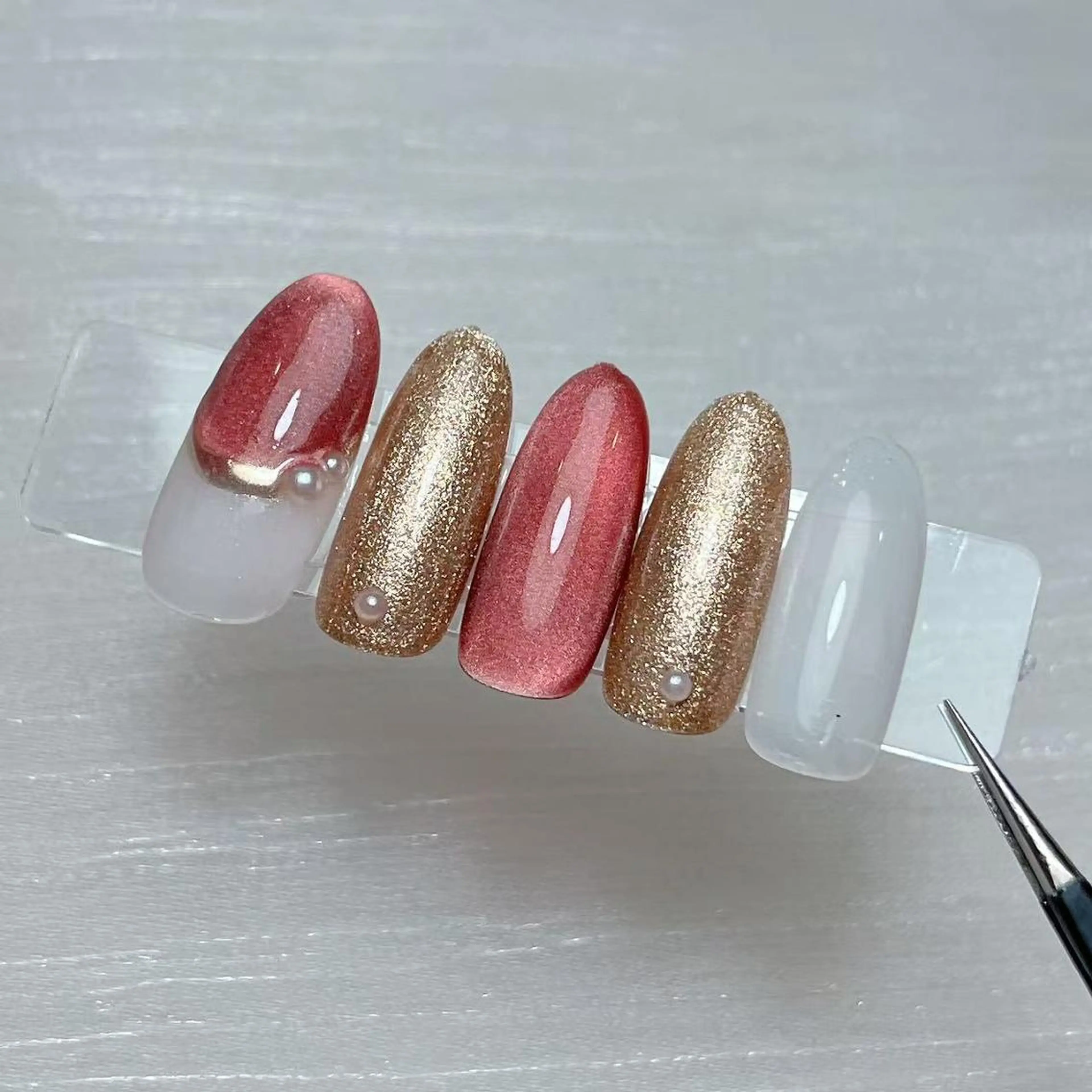 ネイル ハンドネイル 桃山 莉緒のネイルデザイン