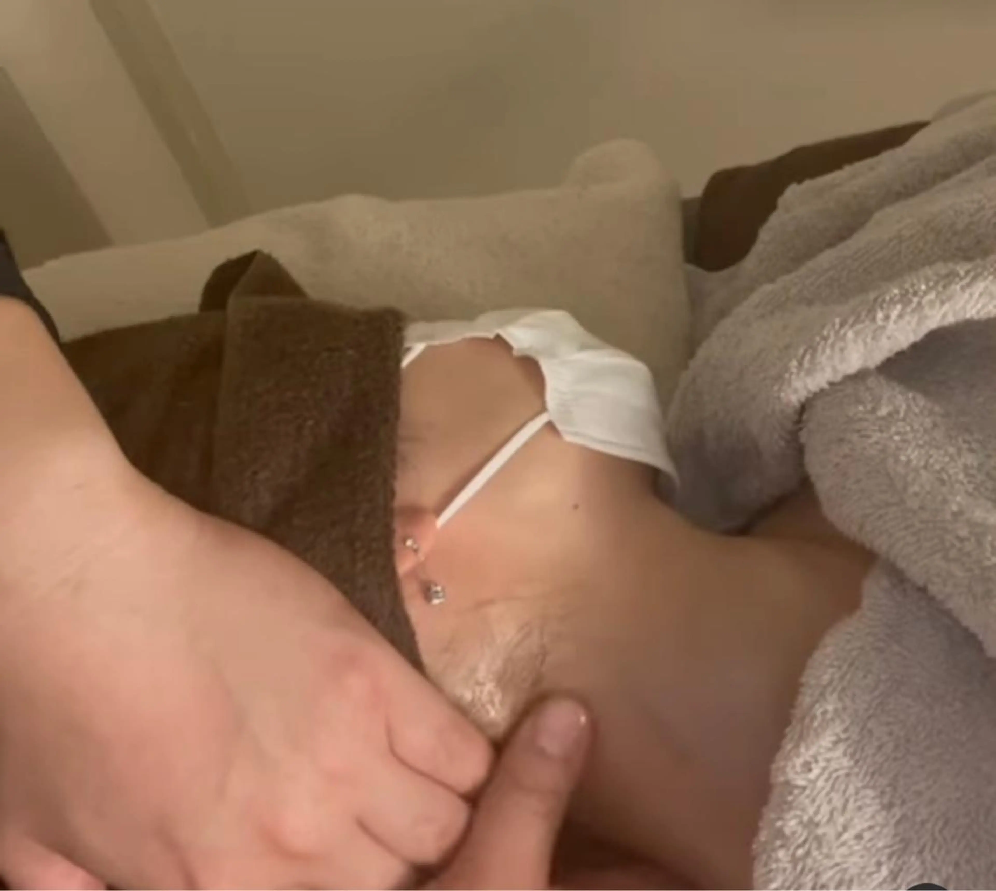 ボディケア60分＋各種オプション40分（ヘッド/ハンド/足つぼ）の写真