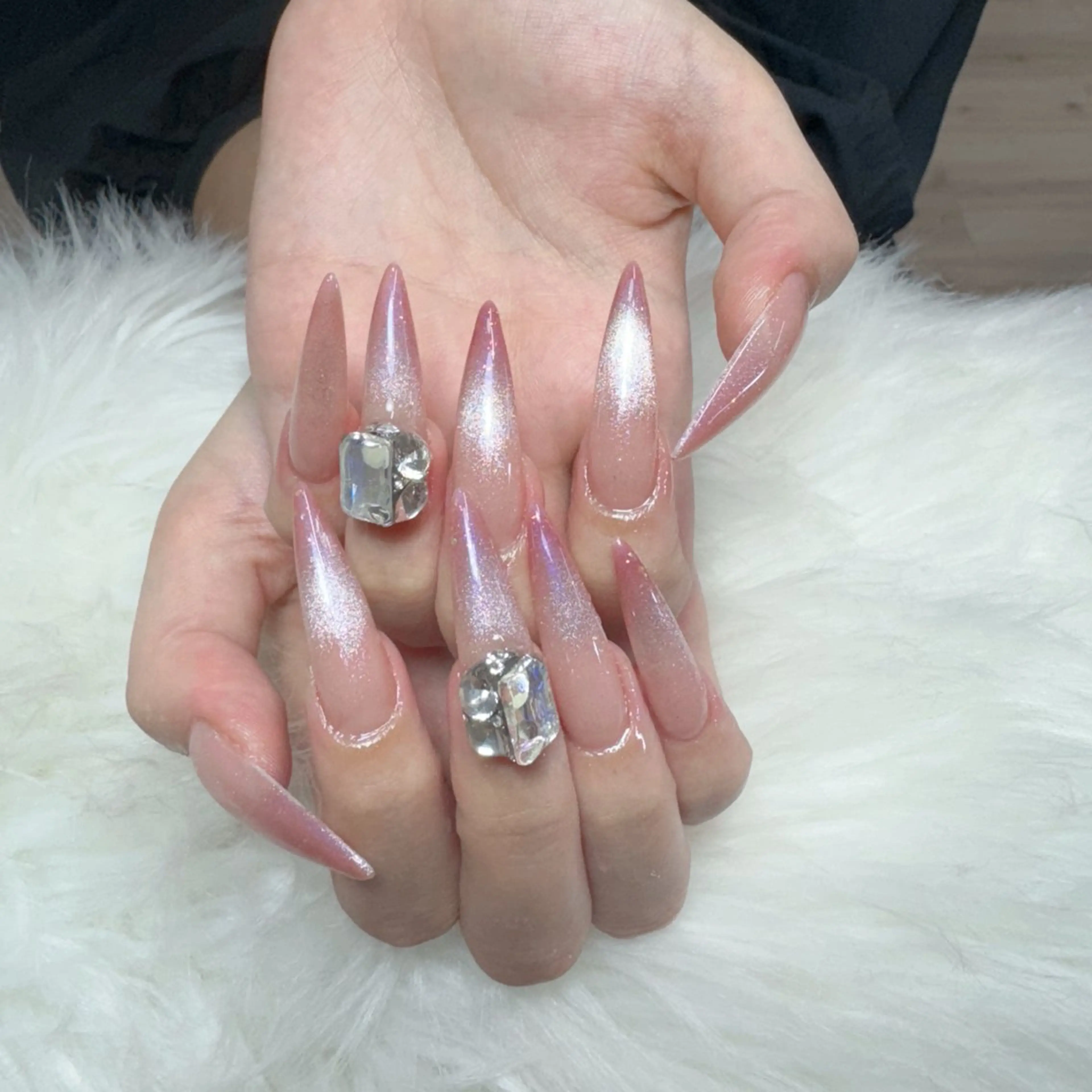 ネイル ハンドネイル 🎀nana🫧 ワンホンネイル🎀のネイルデザイン