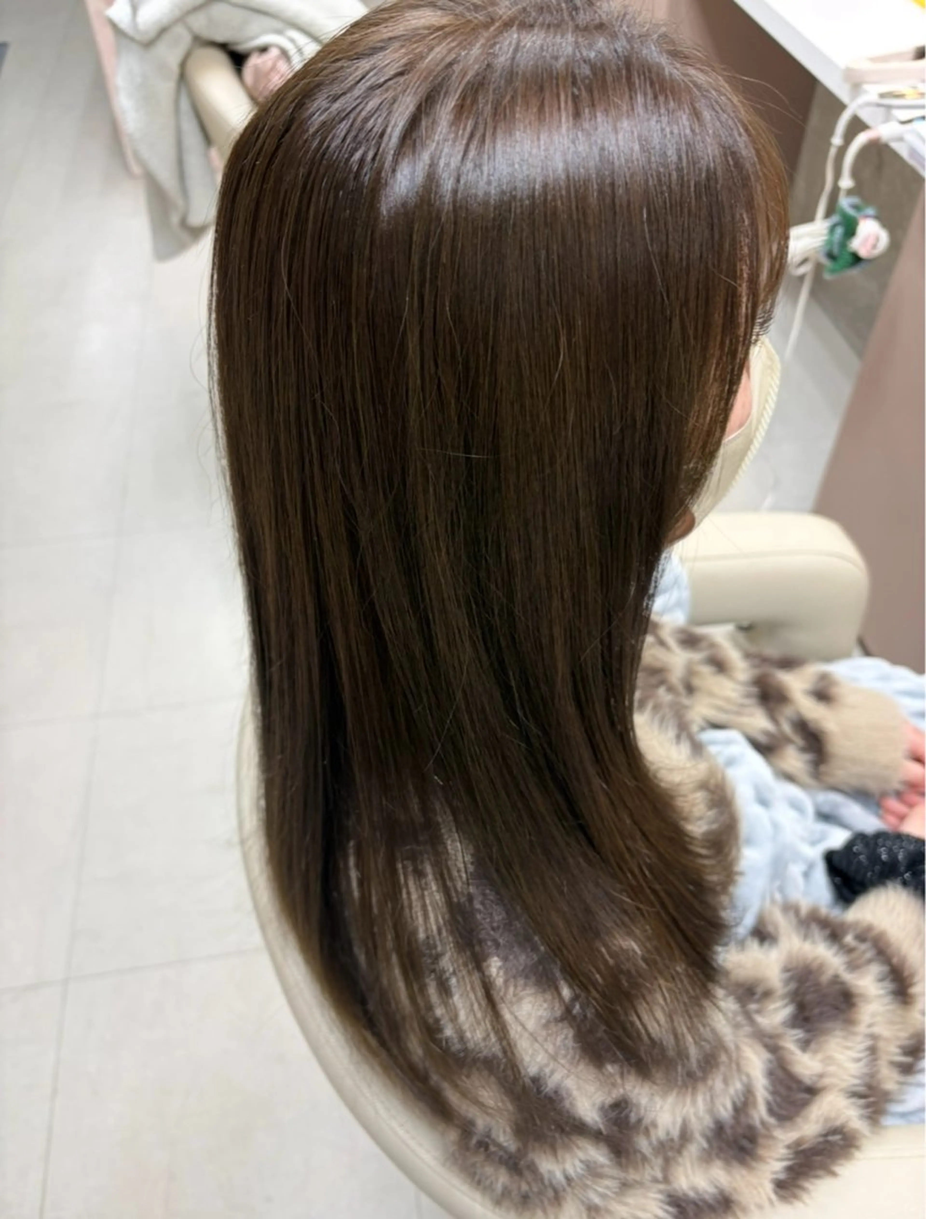セミロング カラー ヘアカラー トリートメント 坂本 沙也加のヘアスタイル