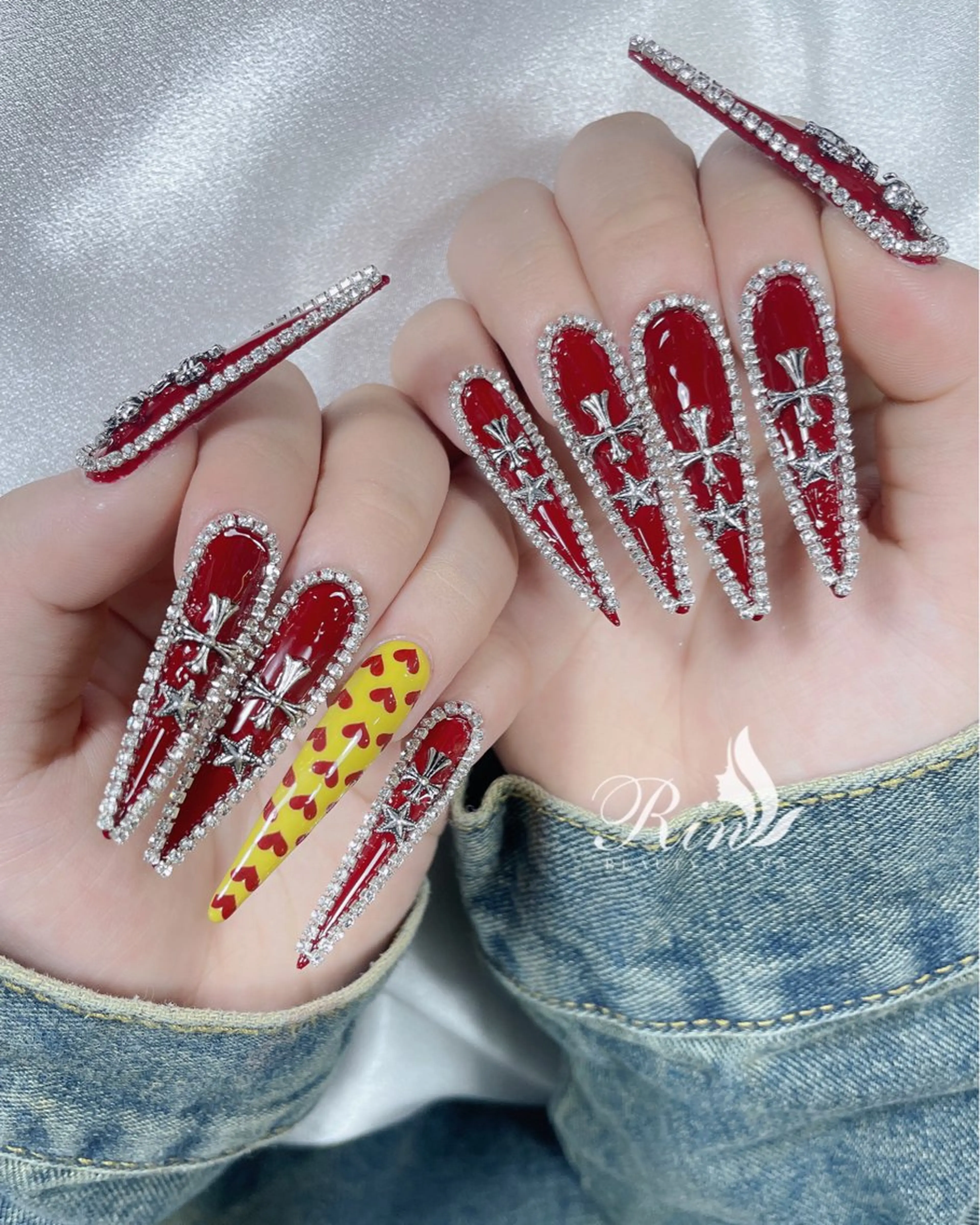 ロング Rin Nail 新大久保店のネイルデザイン
