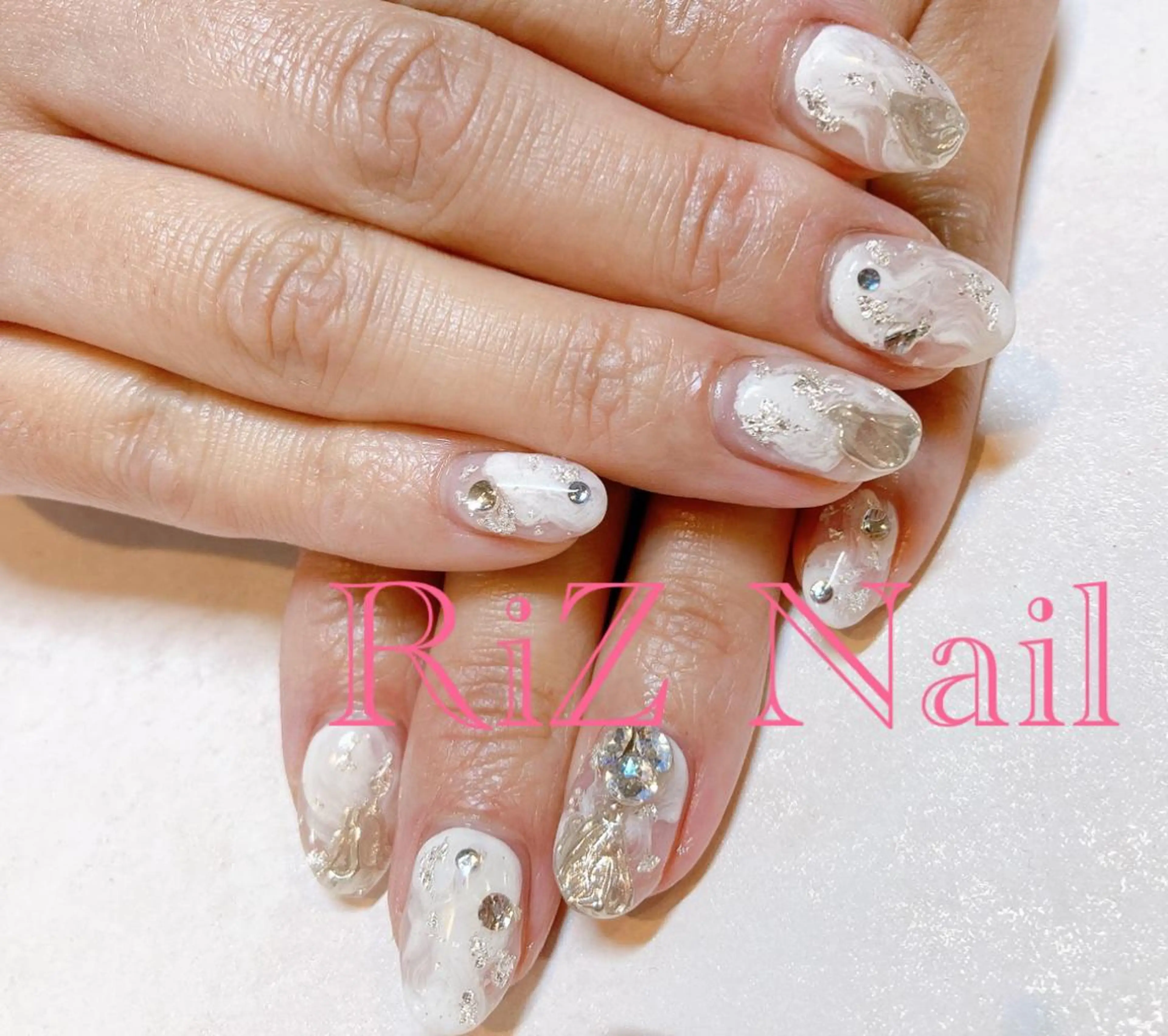 ネイル ニュアンスネイル RiZ nail salonのネイルデザイン