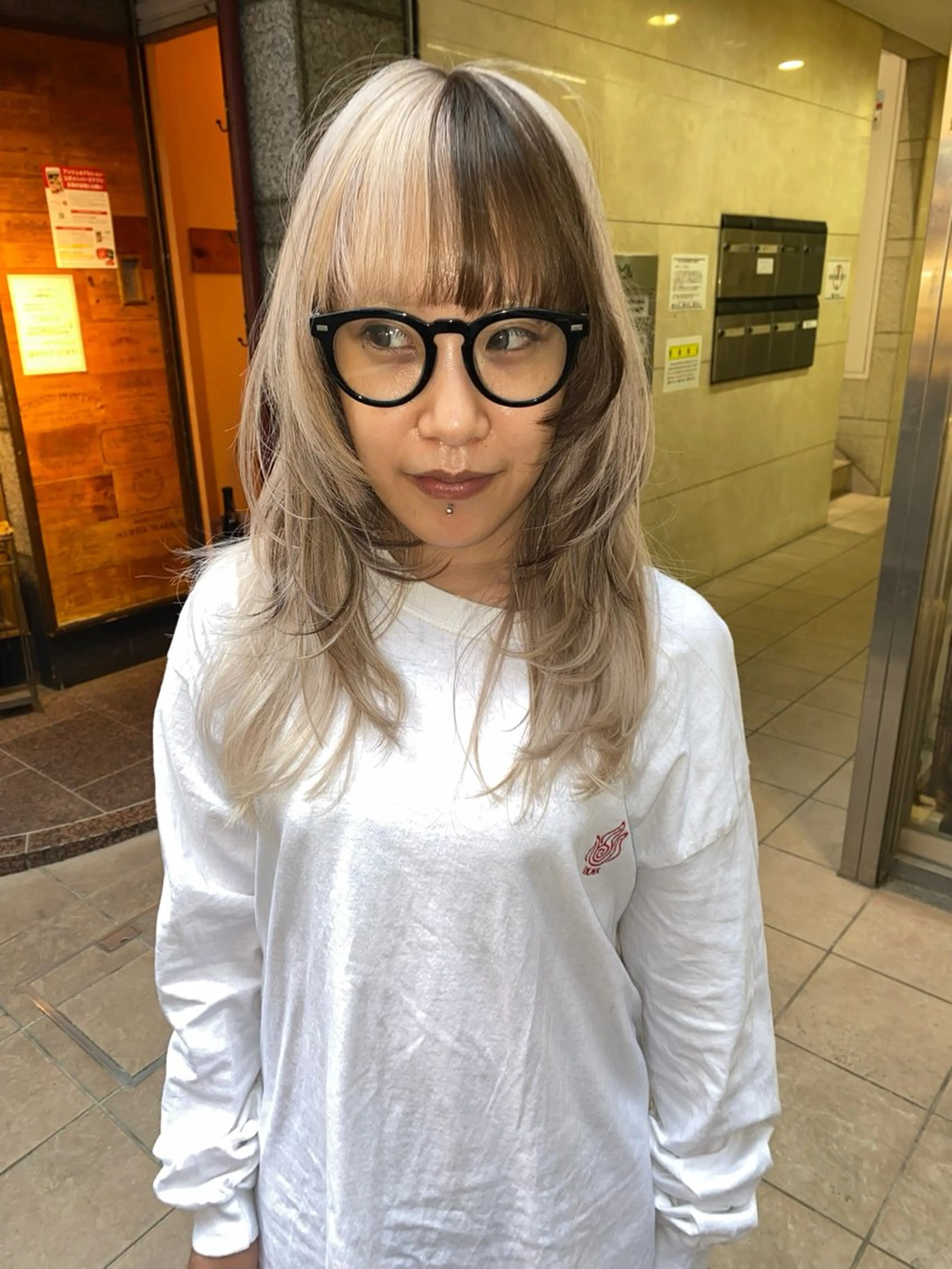 セミロング カラー カット ヘアカラー 心斎橋/デザインカラ ー/海外風/ナツミのヘアスタイル