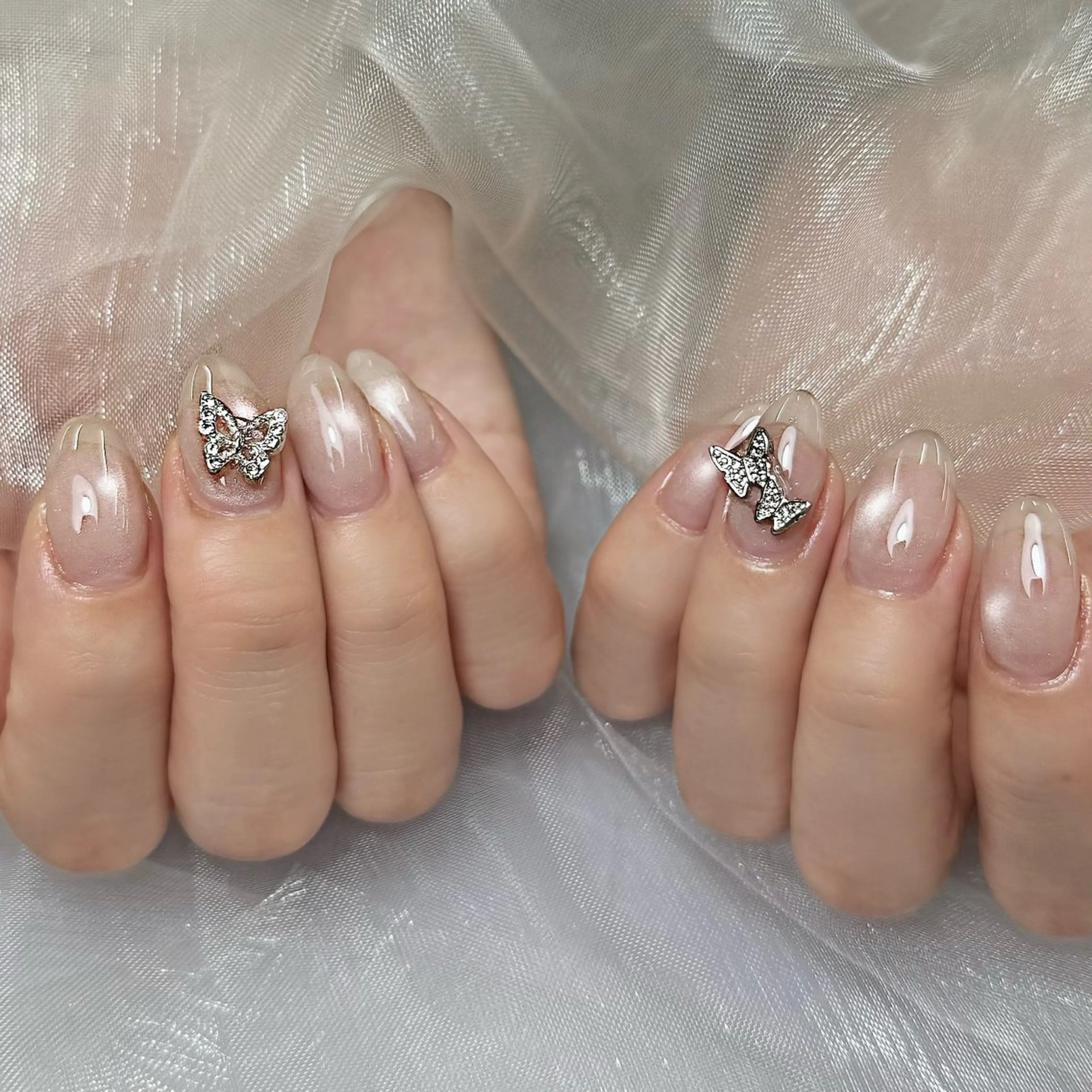 ネイル マグネットネイル ハンドネイル Manaka 🫧のネイルデザイン