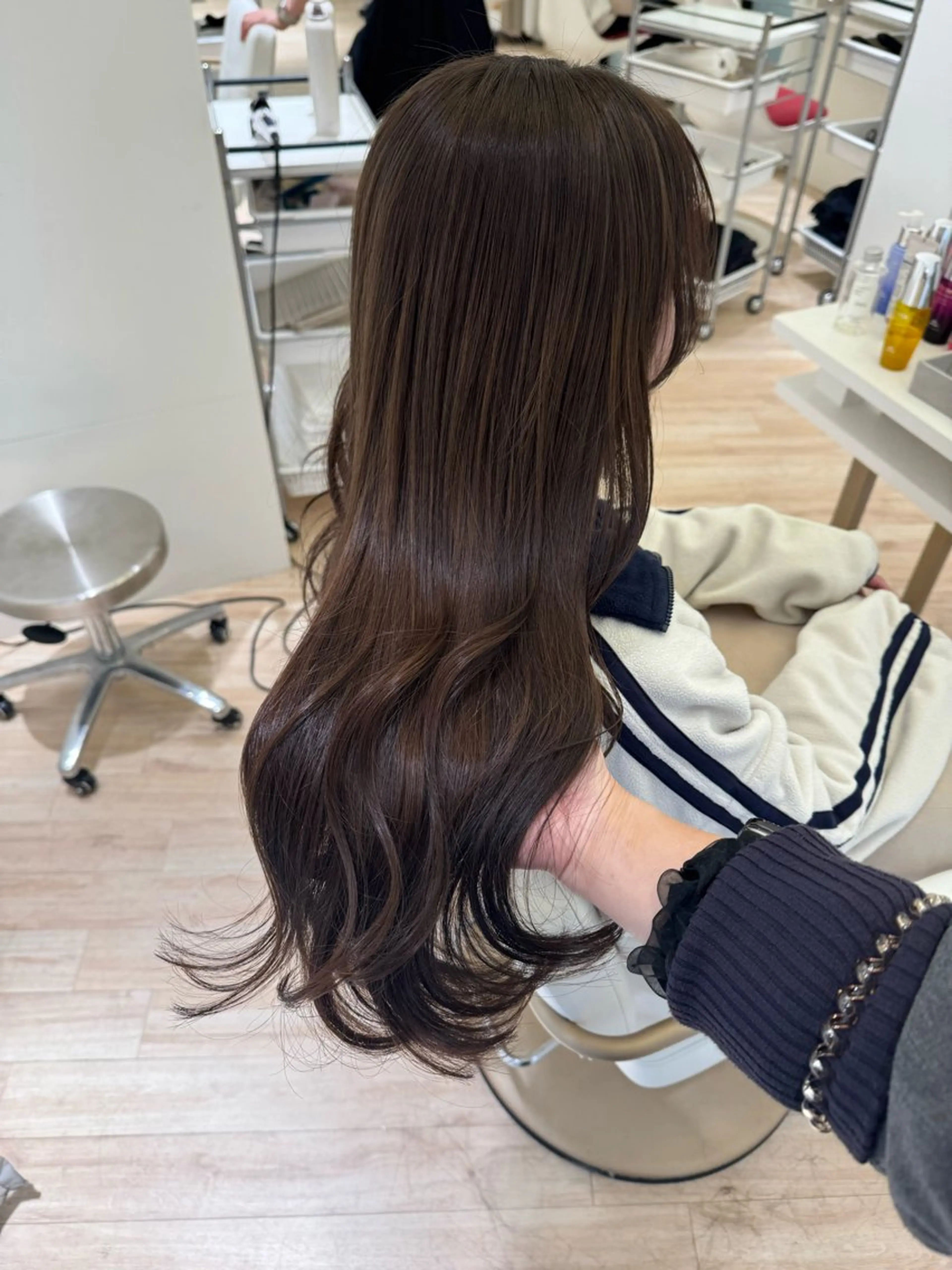 ロング カラー ParveMix 岡本えりかのヘアスタイル