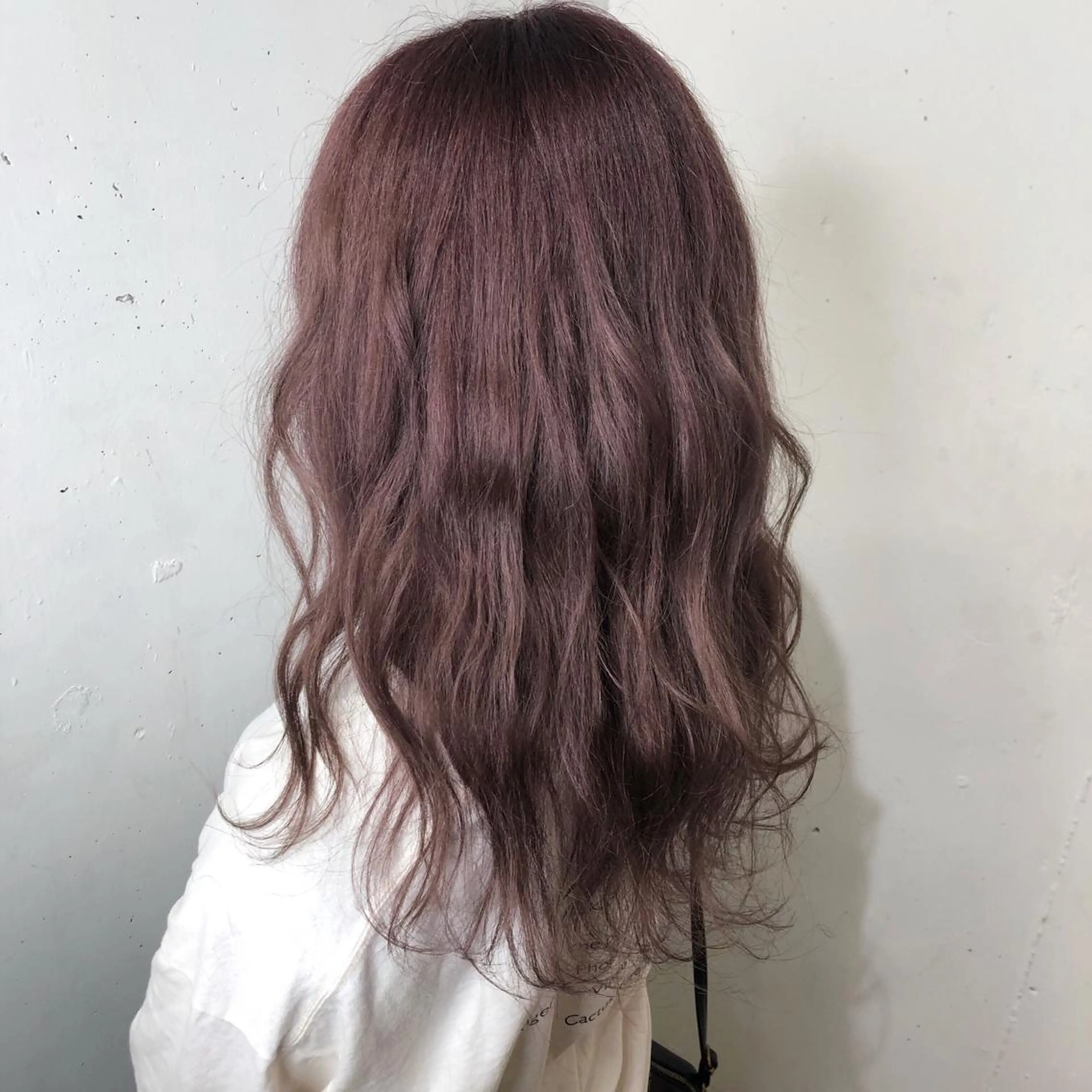 ロング カラー パーマ ヘアアレンジ ヘアカラー トリートメント ヘアセット 八巻 晴香のヘアスタイル