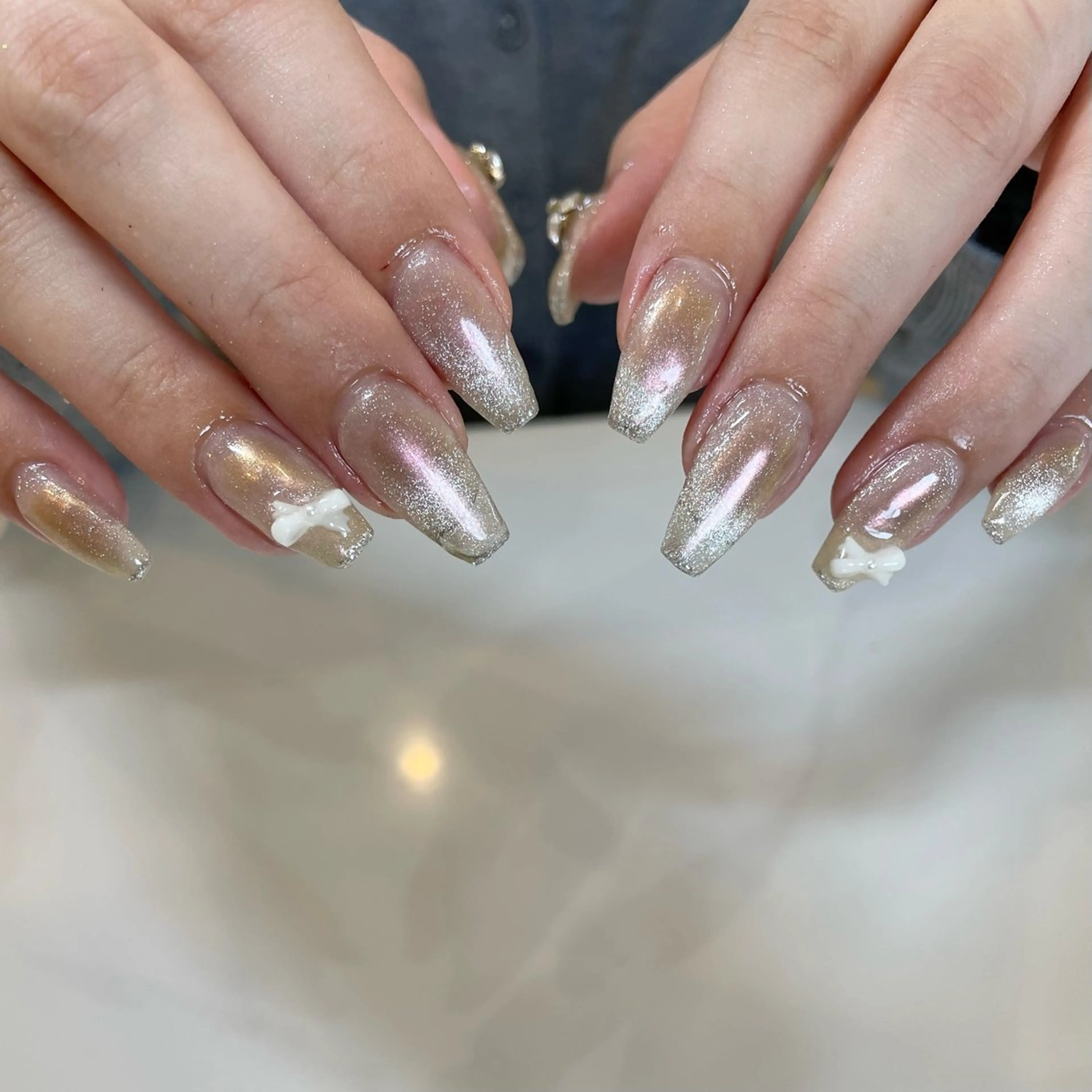 ネイル オーロラネイル マグネットネイル Nail Salon Gummi.のネイルデザイン