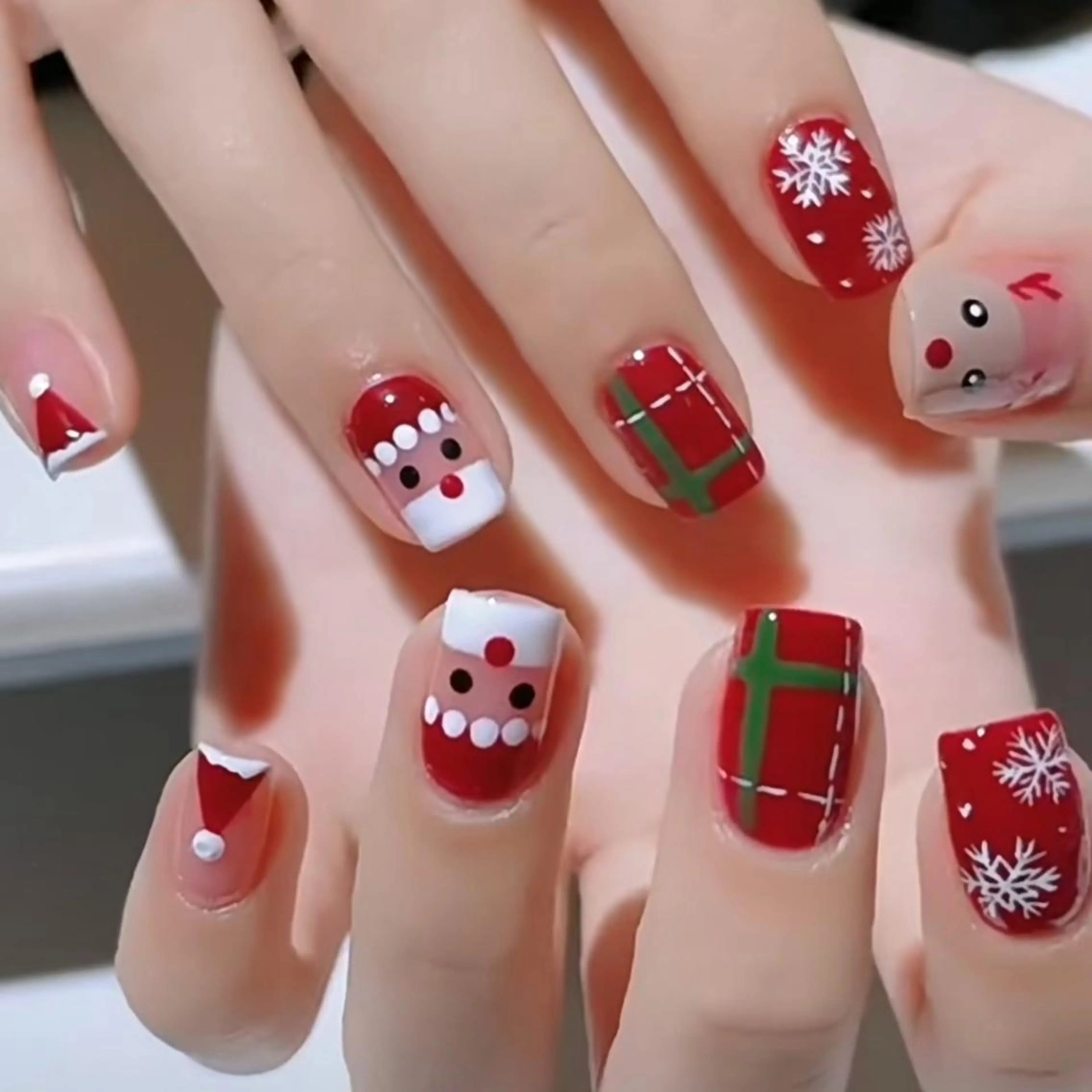 ネイル 畠山 ゆいのネイルデザイン