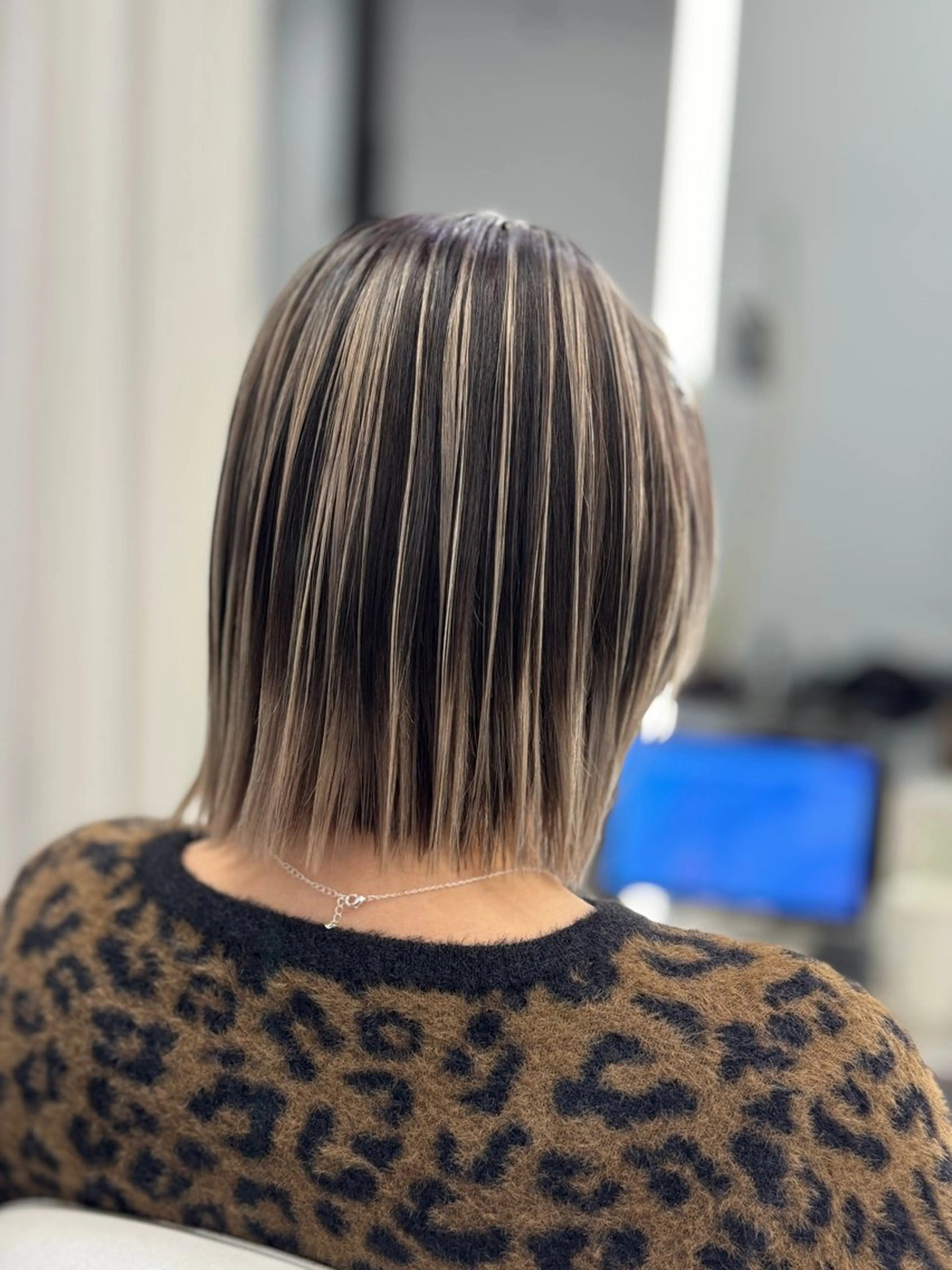 ショート カラー バレイヤージュ ブリーチ ダブルカラー ハイライトカラー エクステ ヘアカラー 白髪ぼかしハイライト 🥇店長JUKIYAのヘアスタイル