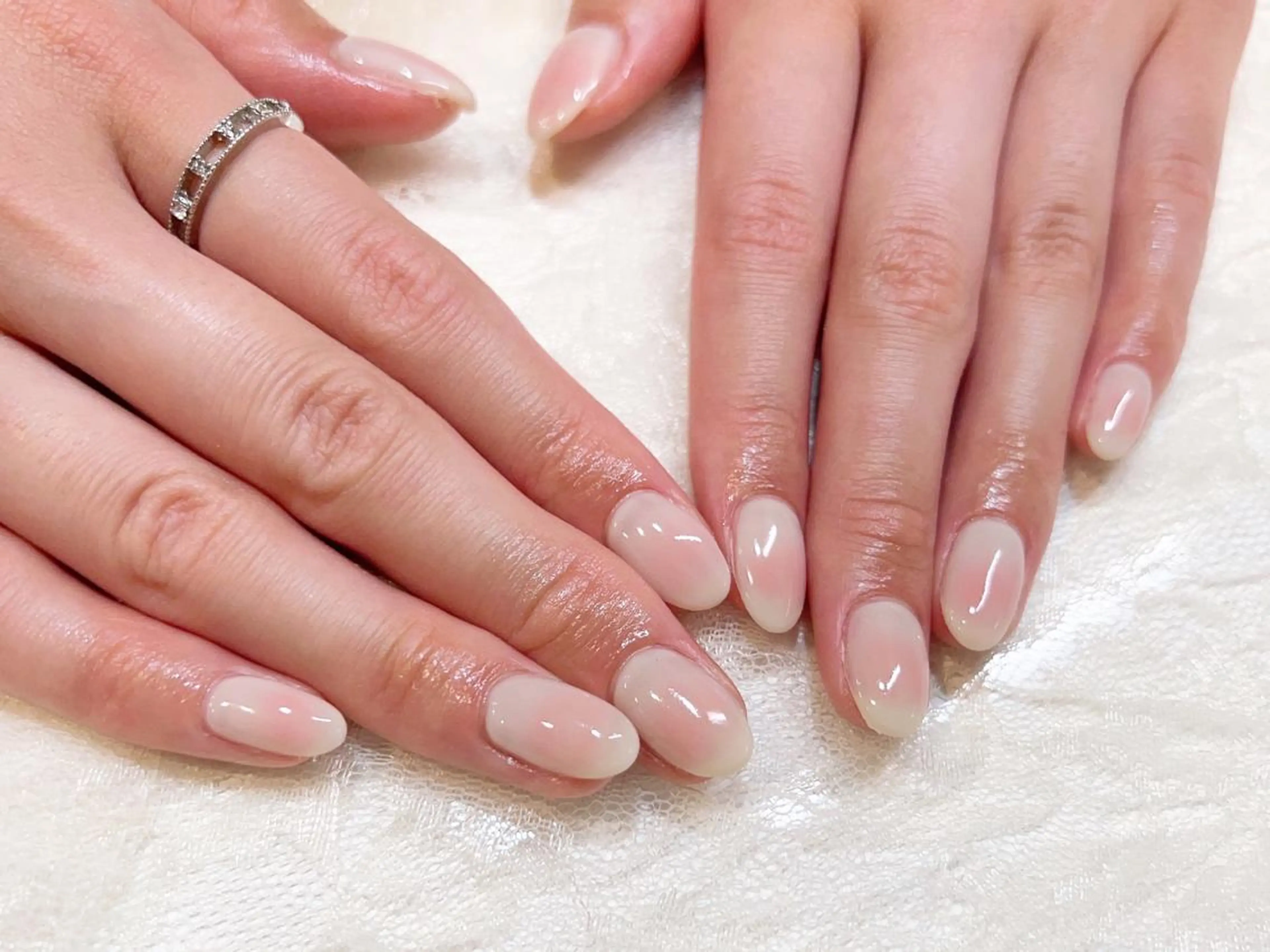 ネイル チークネイル nailist yuiのネイルデザイン