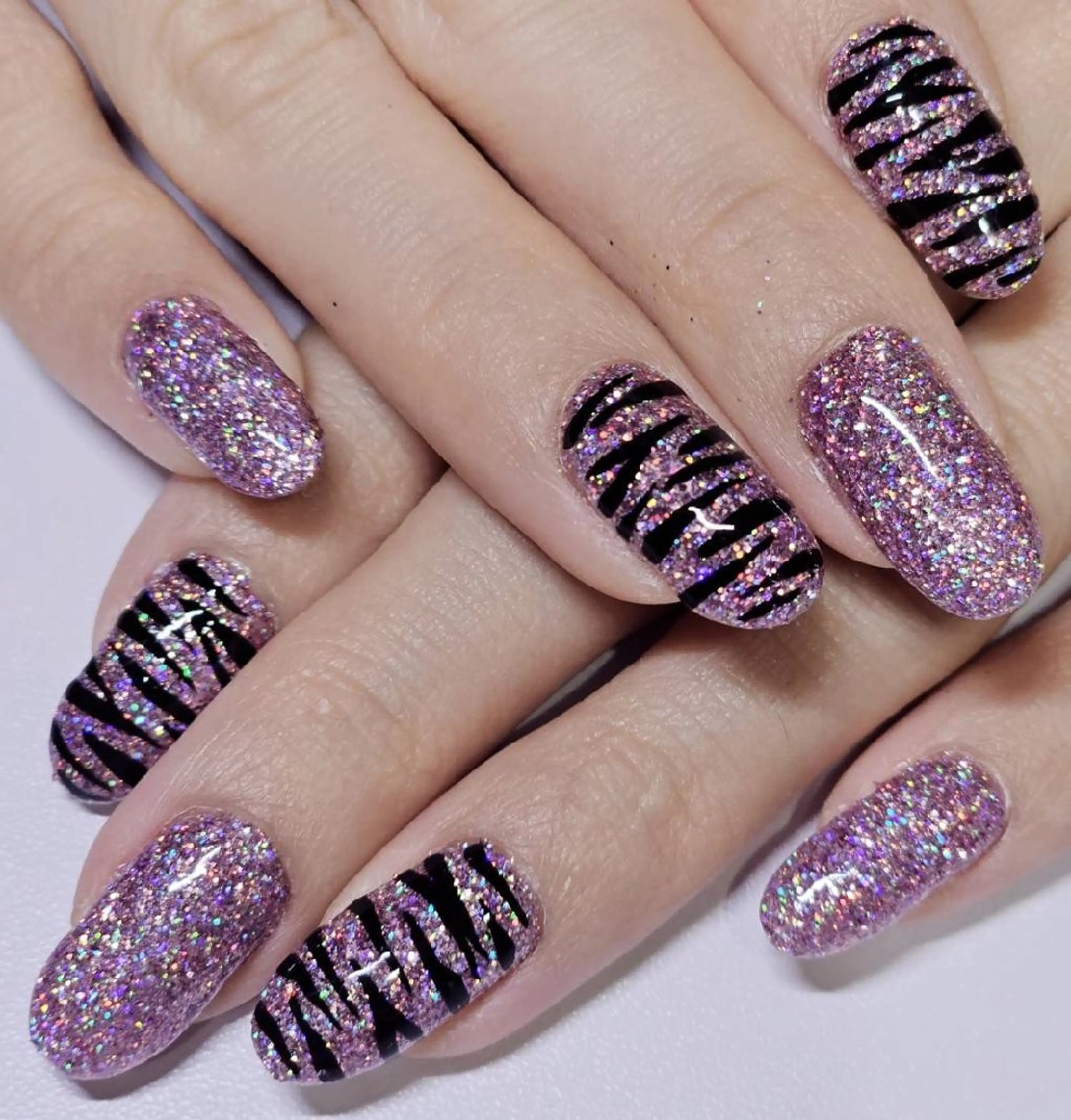 ネイル アニマル柄 アートネイル オーロラネイル ラメ(グリッター) ワンカラーネイル ハンドネイル よしだ ひろきのネイルデザイン