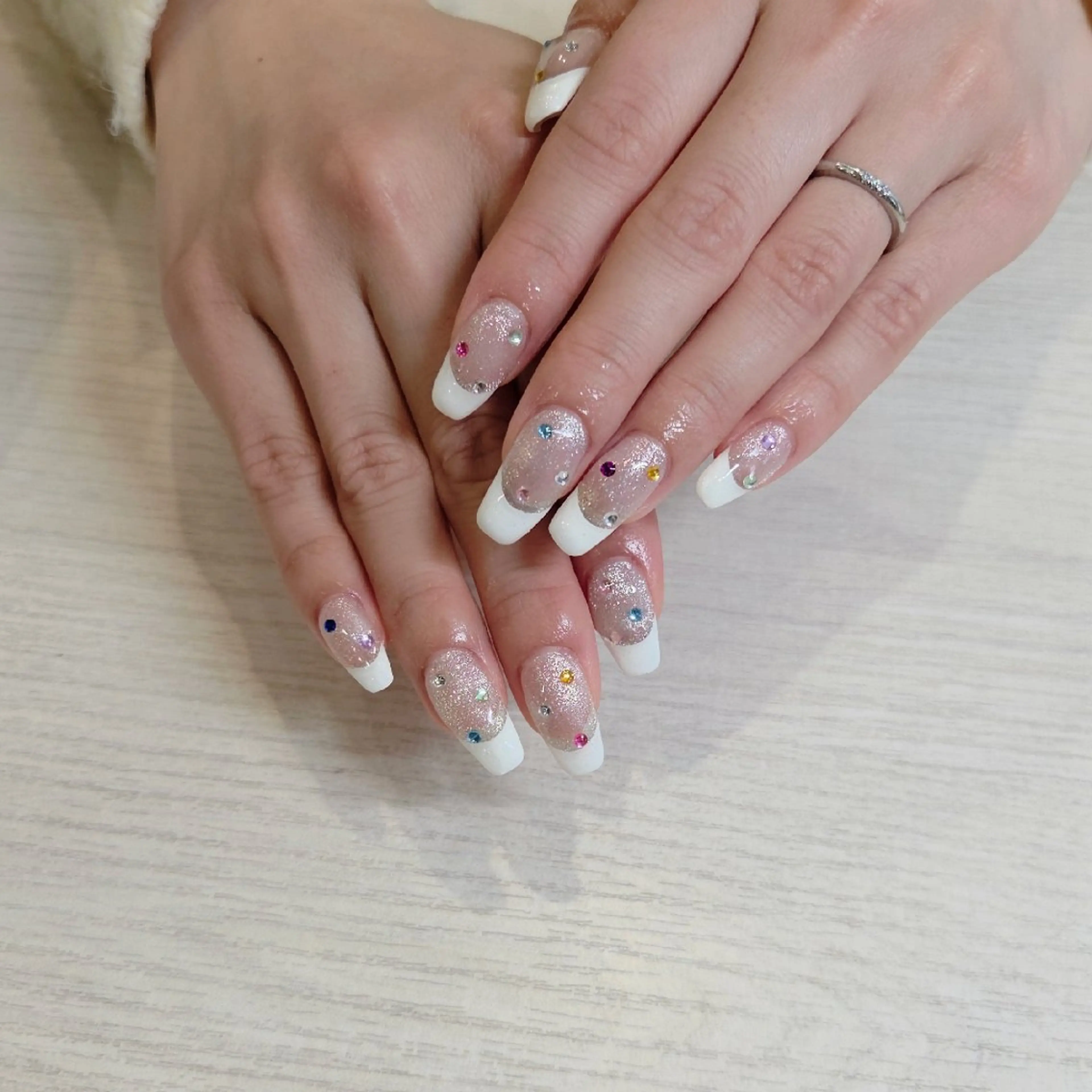 ネイル ハンドネイル 関口 友菜のヘアスタイル