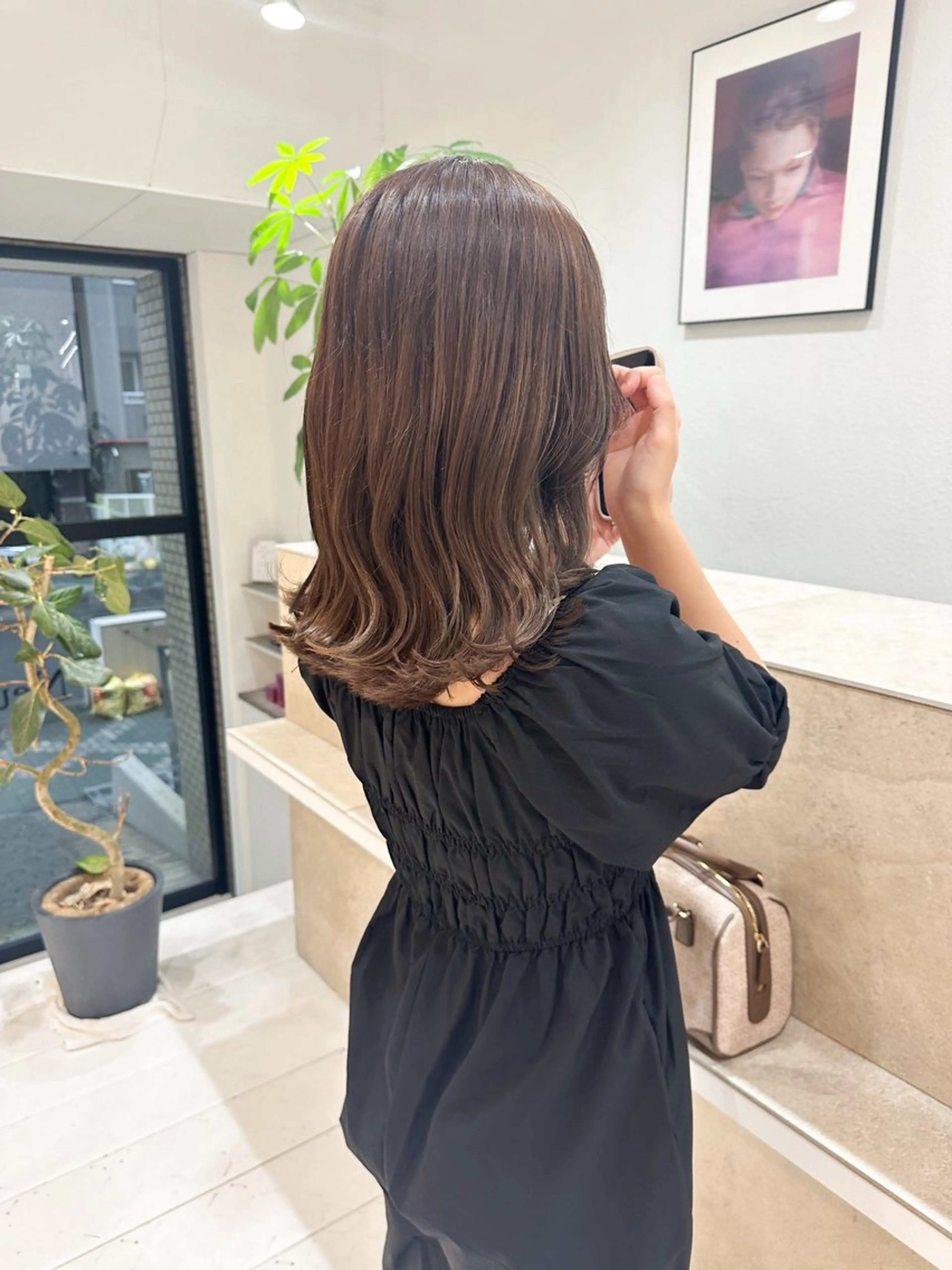 ミディアム カラー ベージュカラー オリーブベージュ 🌼透明感艶カラー オリーブ🌼河村咲のヘアスタイル