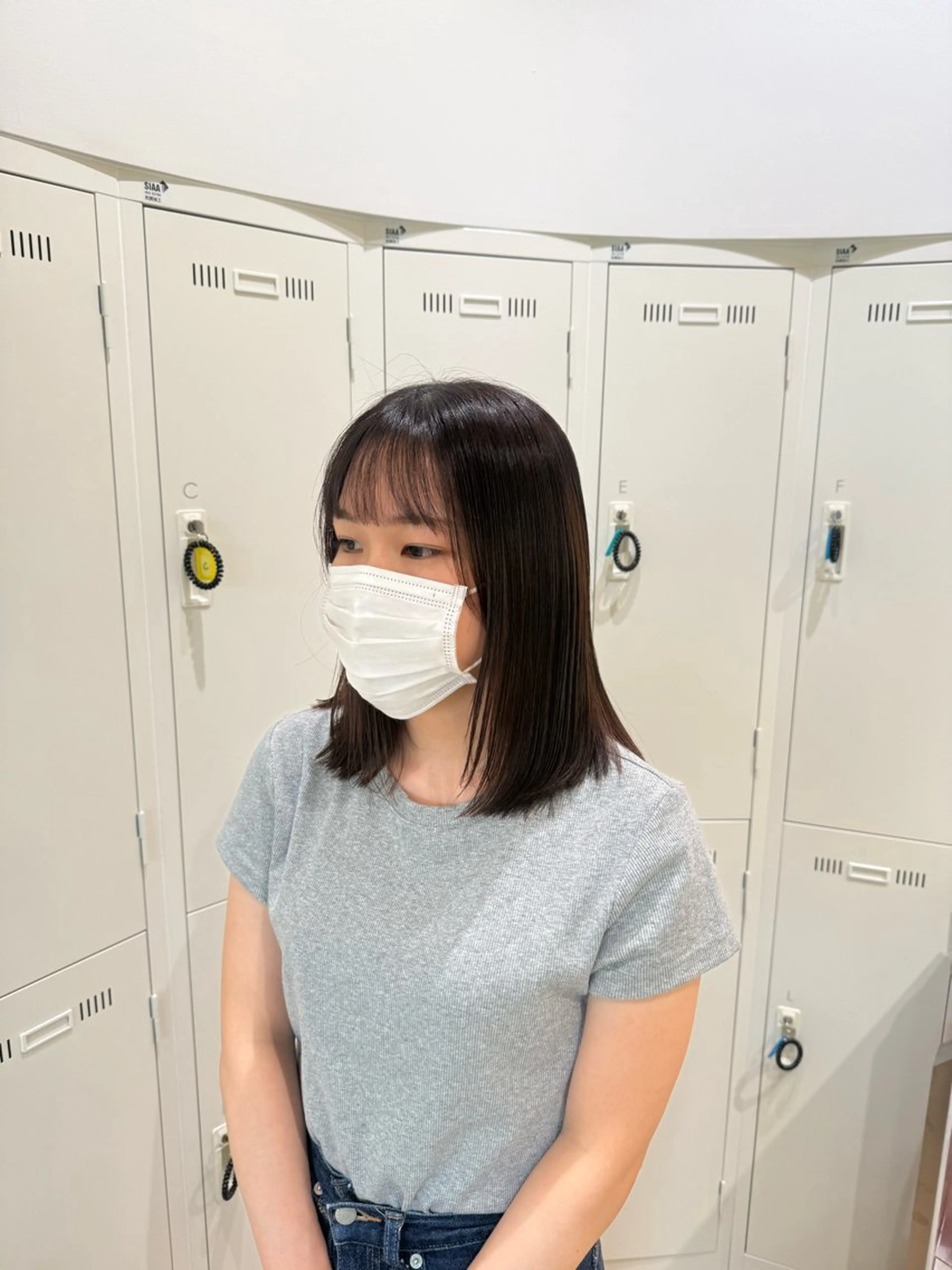 ミディアム カット 艶髪/ハイトーン ️🫧rino🫧のヘアスタイル