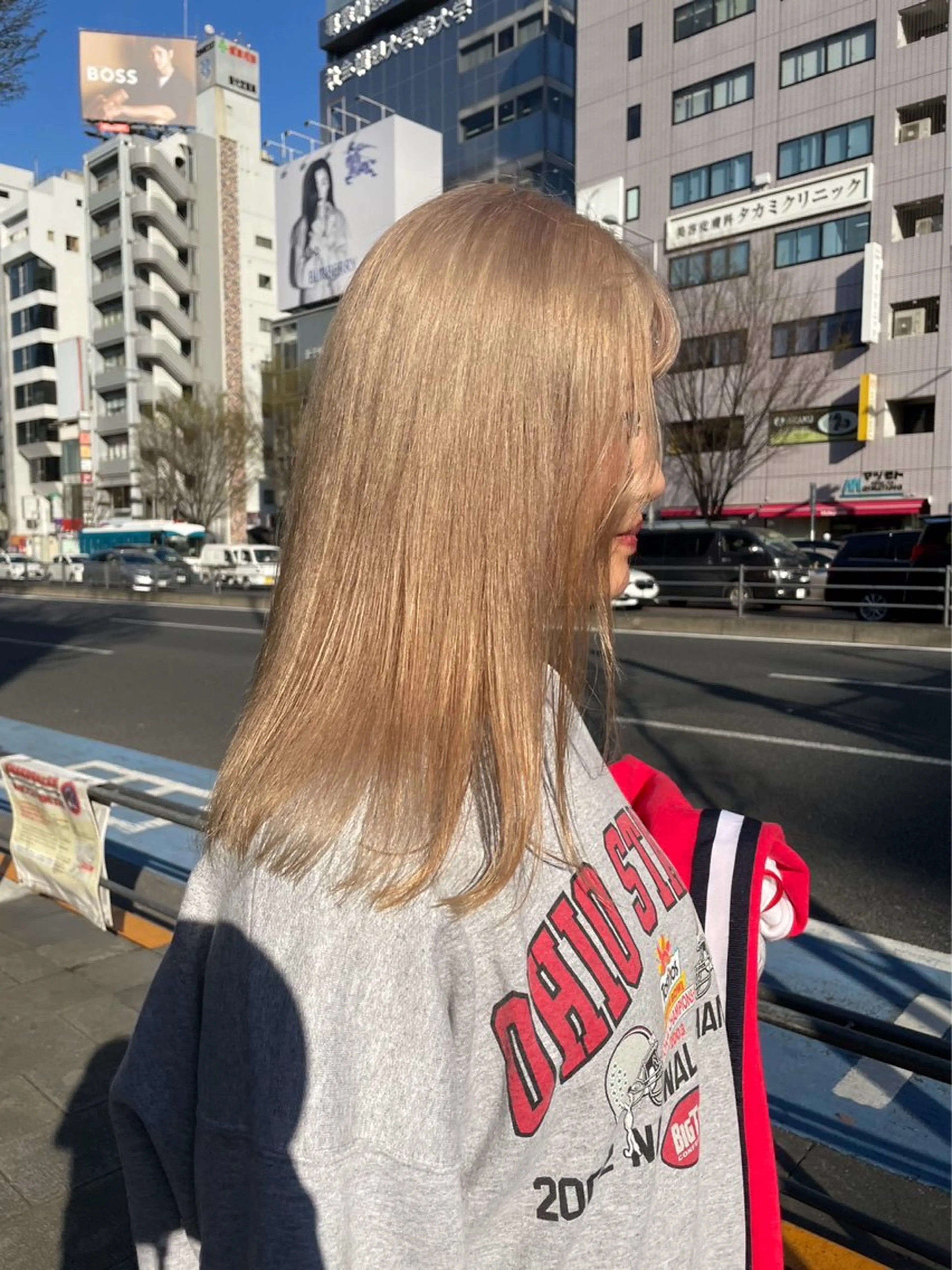 セミロング カラー ヘアカラー ミルクティー× グレージュMOMOのヘアスタイル