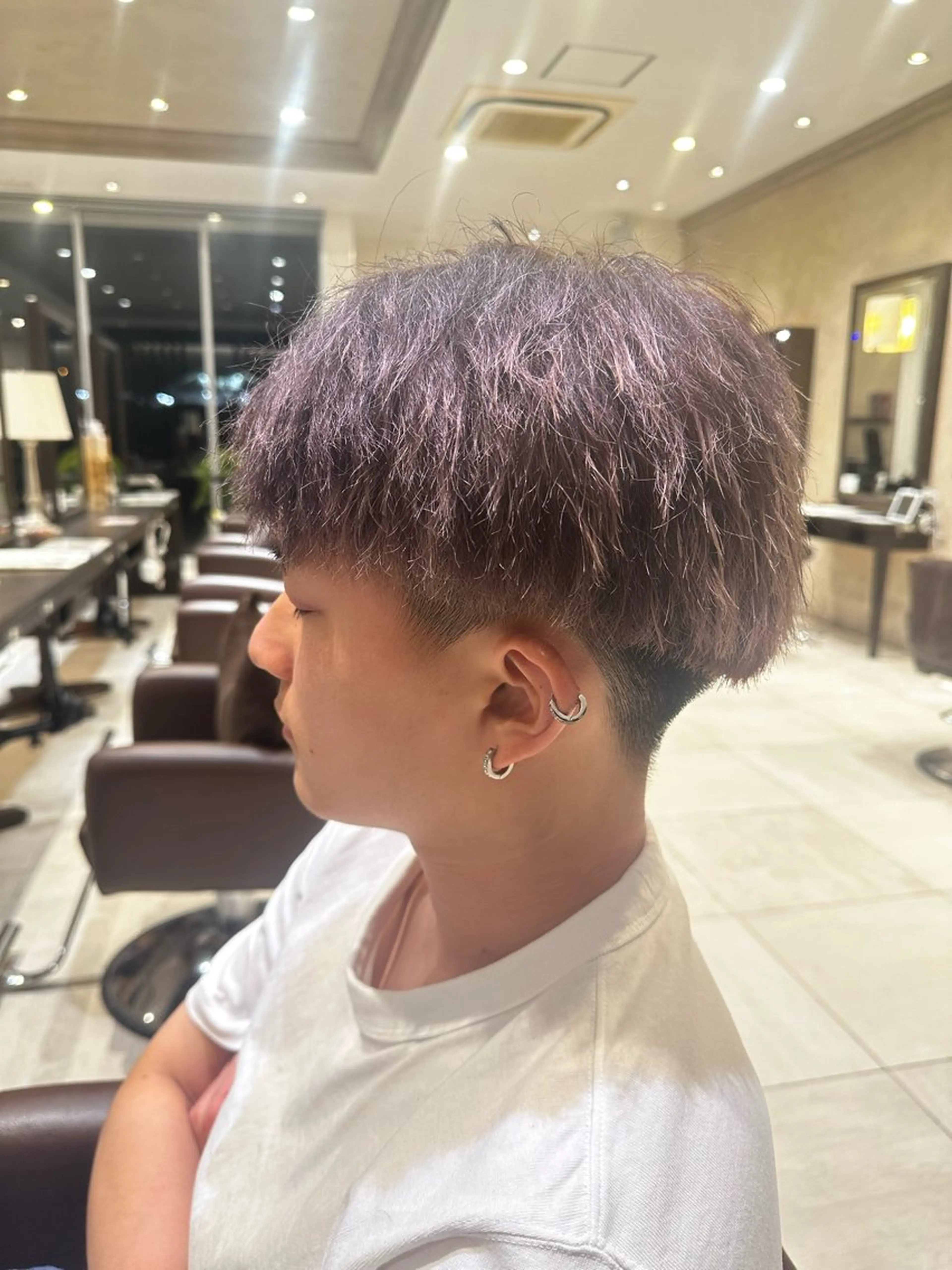 カラー メンズ 荒木 郁実のヘアスタイル