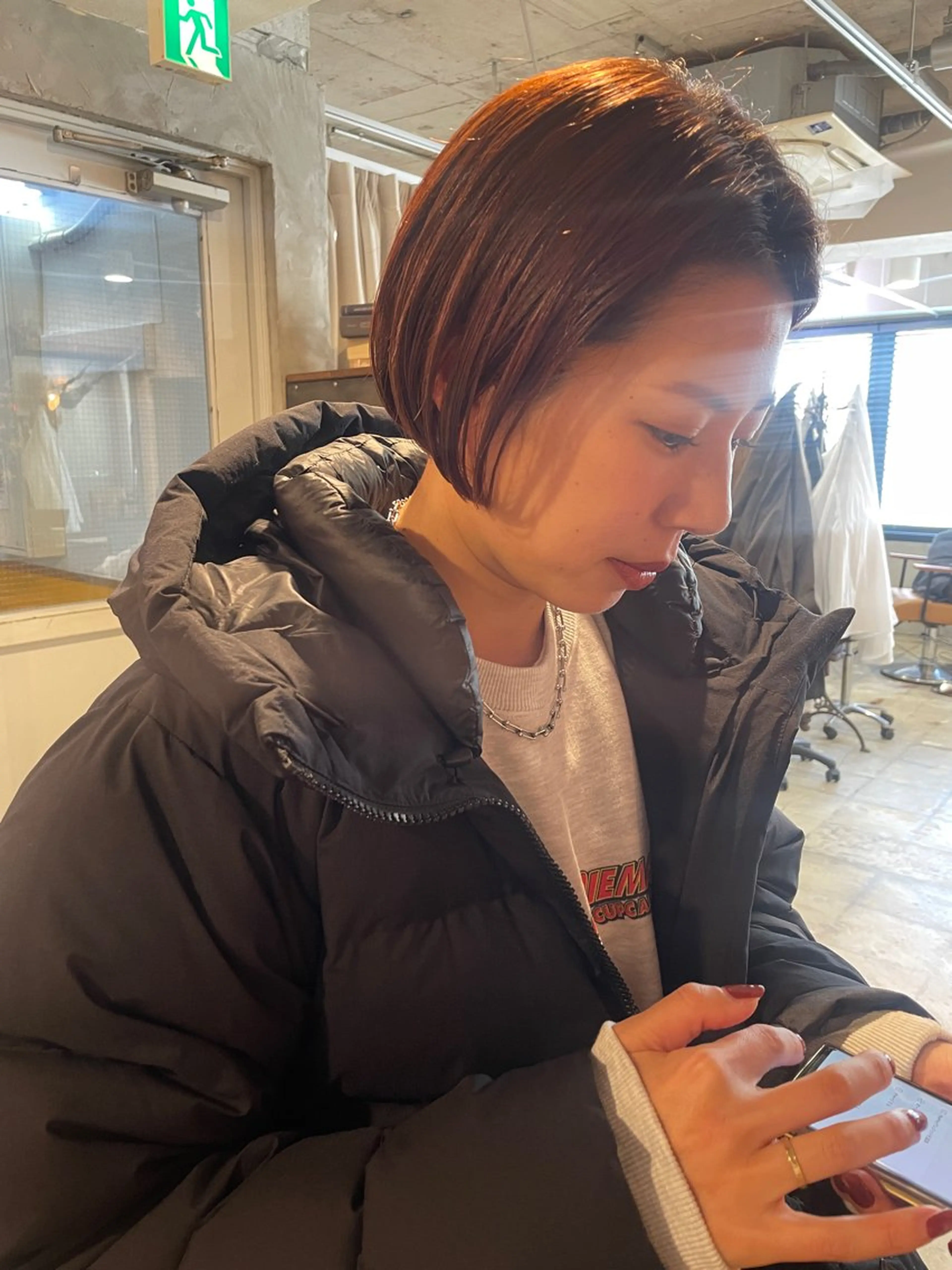 ショート カラー ボブ カット ヘアカラー ヘッドスパ さの あやねのヘアスタイル