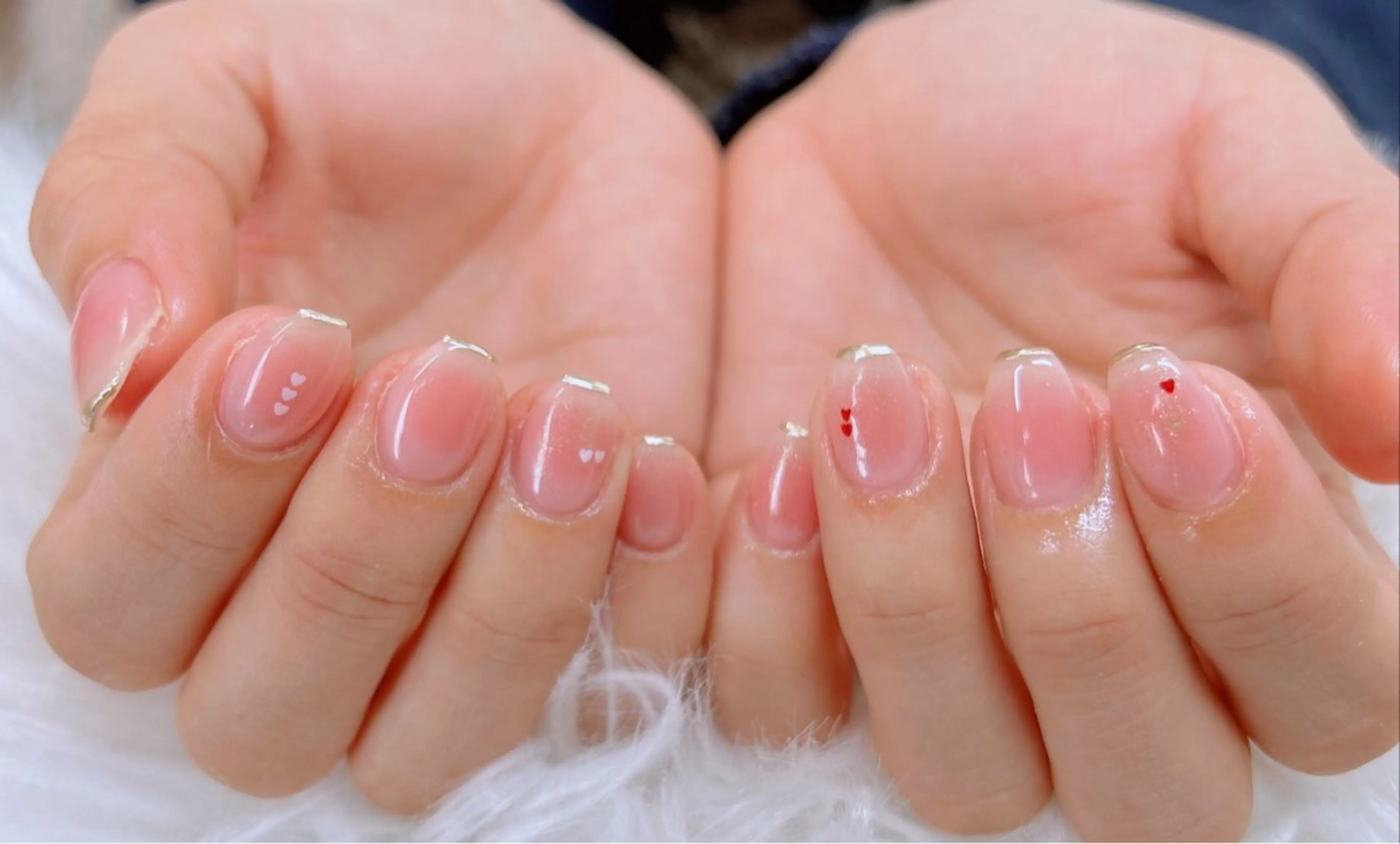 ネイル 長さ出し フレンチネイル キラキラネイル 韓国ネイル マグネットネイル ハンドネイル Lee _nailのネイルデザイン