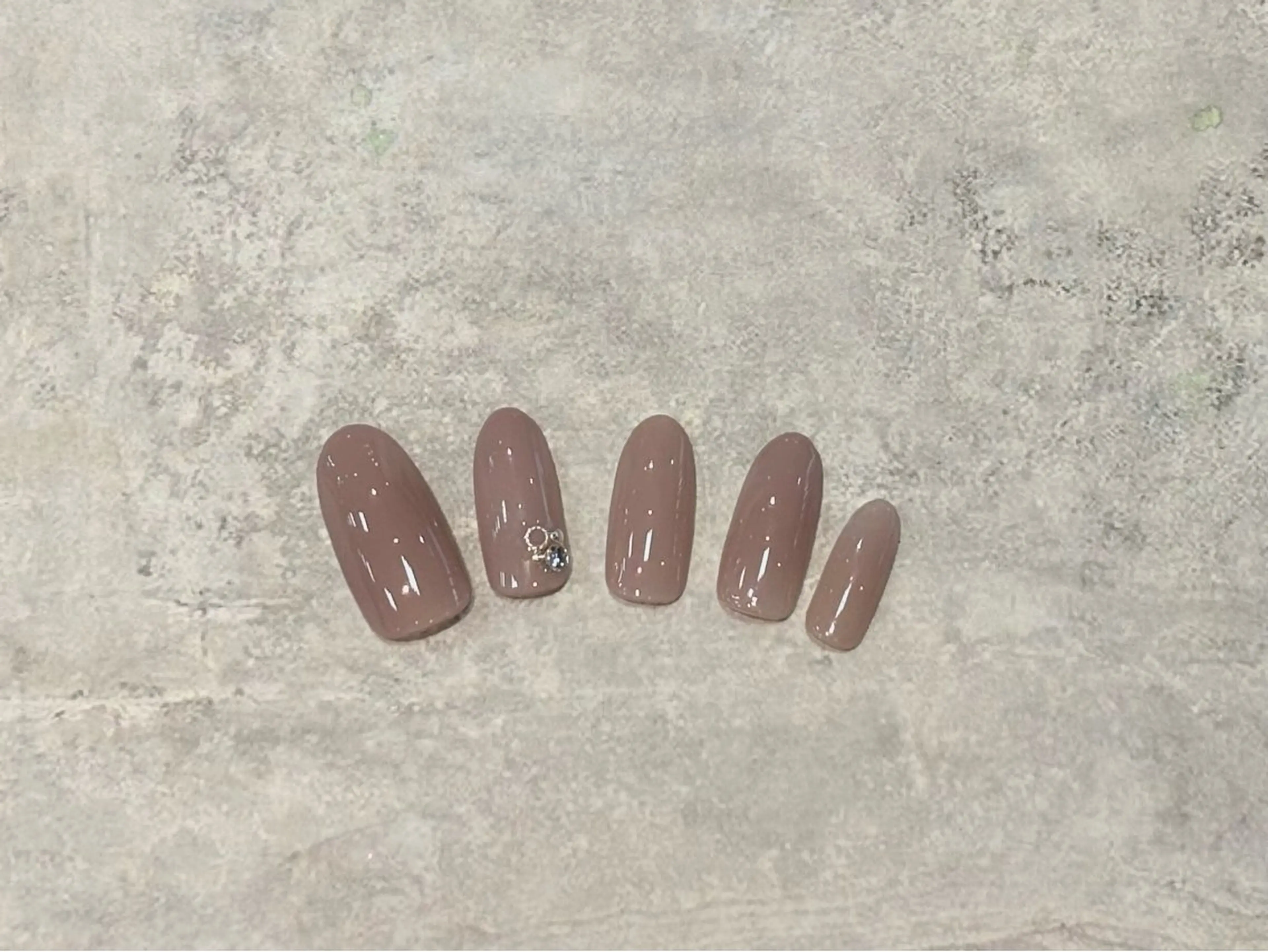 ネイル アートネイル ワンカラーネイル 秋山 香穂のネイルデザイン