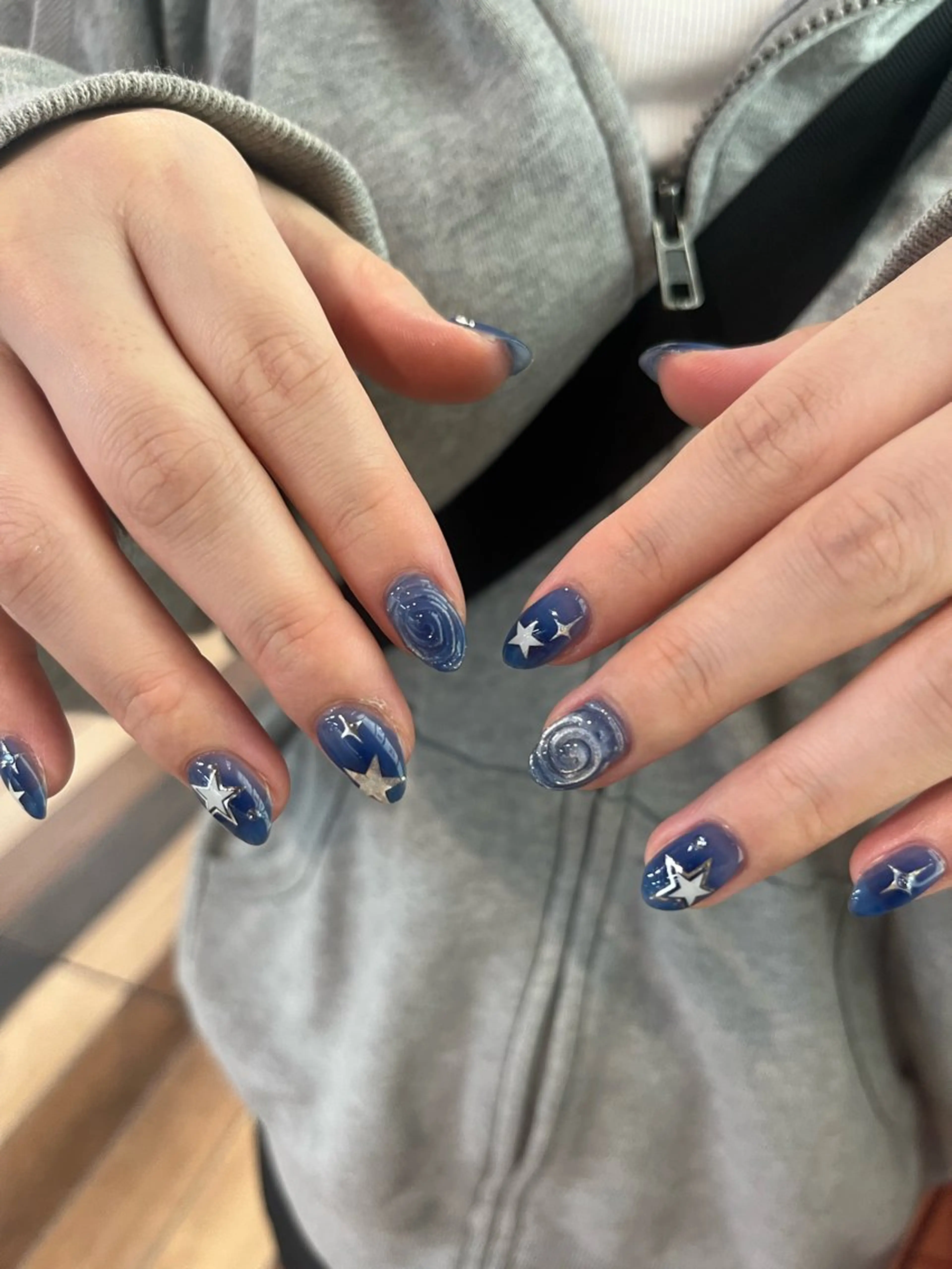 付け替えオフ無料✨️ハンド10本フリーデザイン💅(ドライケアも付いてます☺️)持ち込みデザインOKの写真