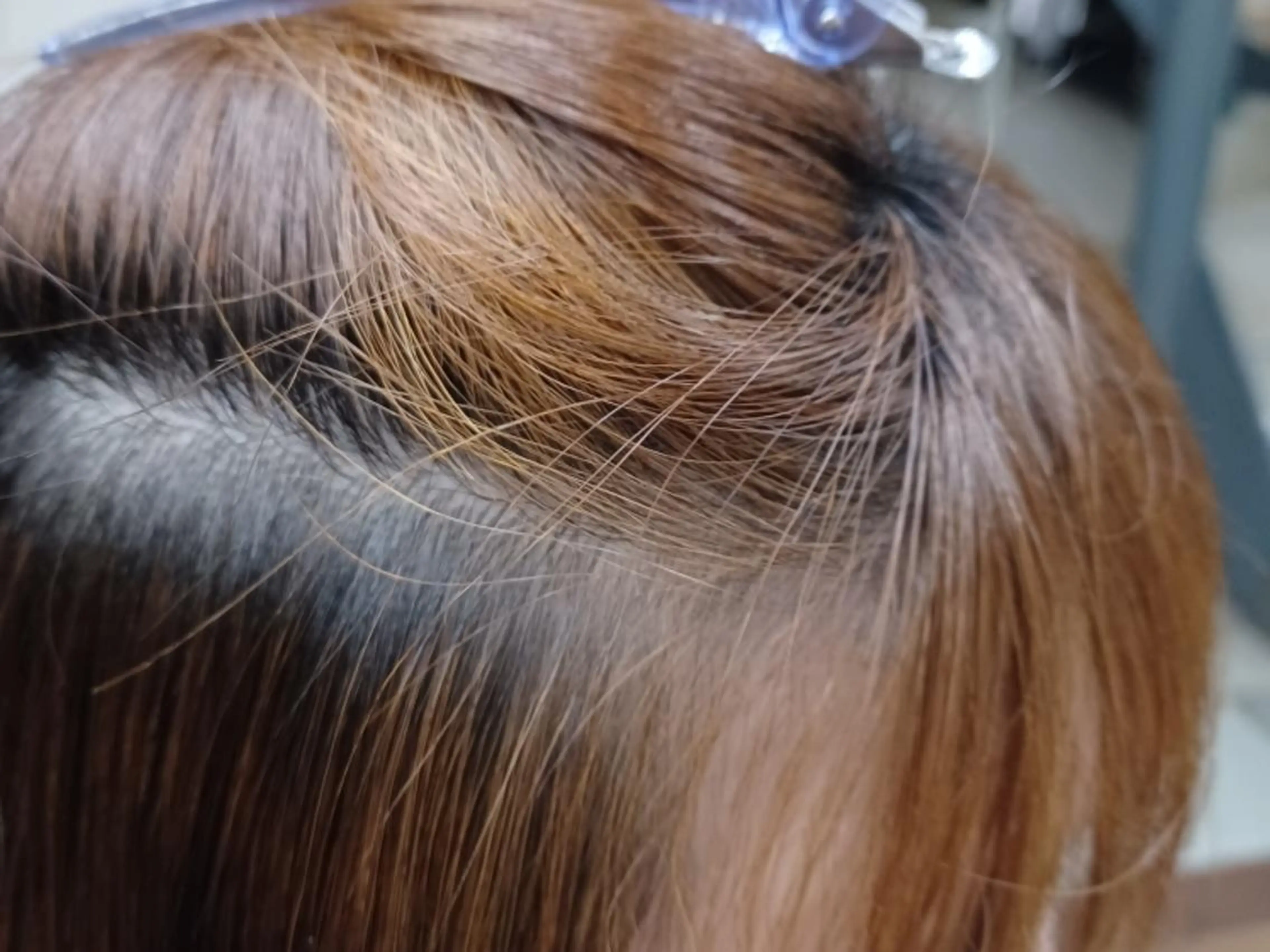 セミロング 顔周りカット 鳥居 厚志のヘアスタイル