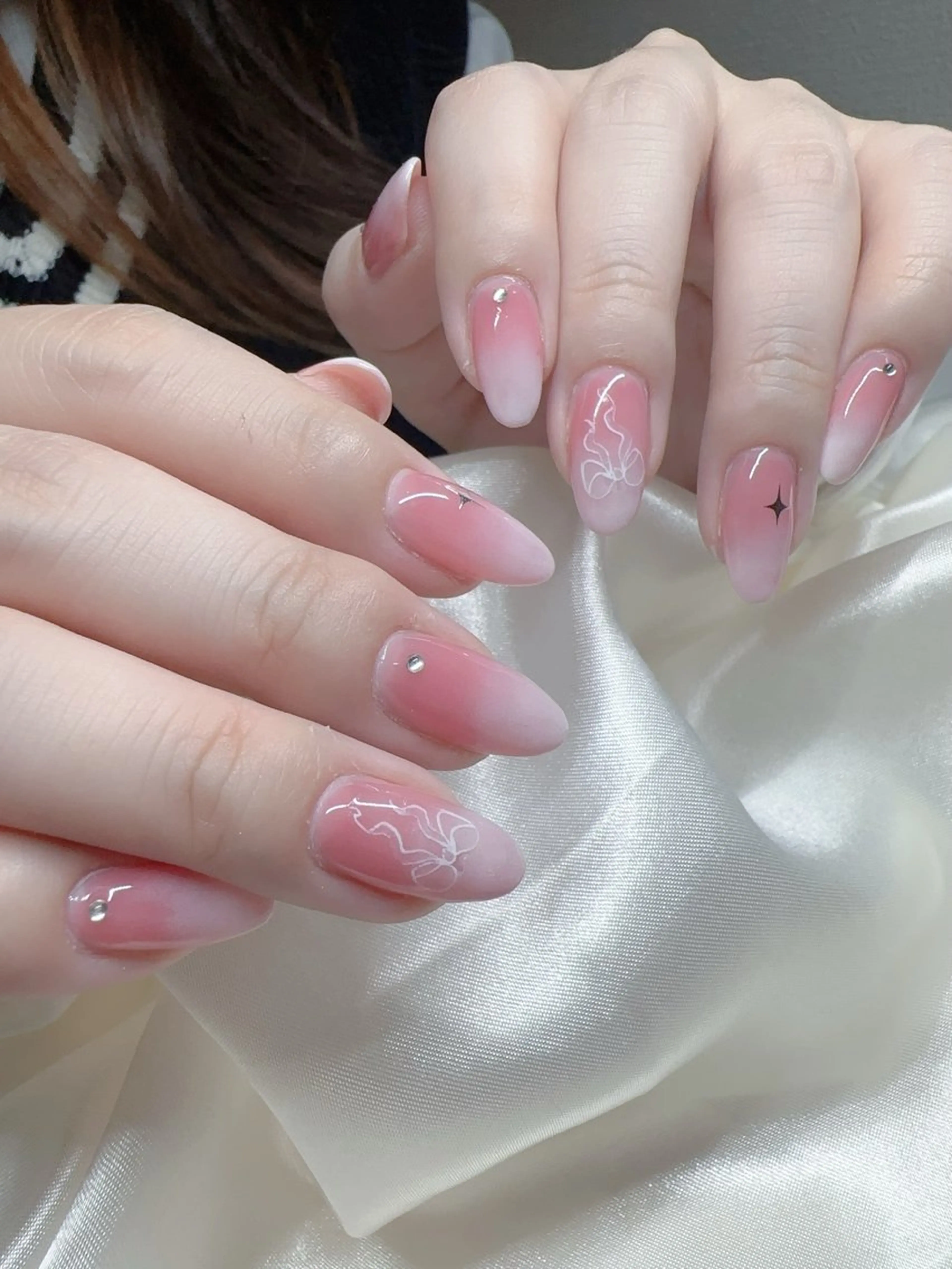 ネイル グラデーション ハンドネイル ANA.CHUO NAILSのネイルデザイン