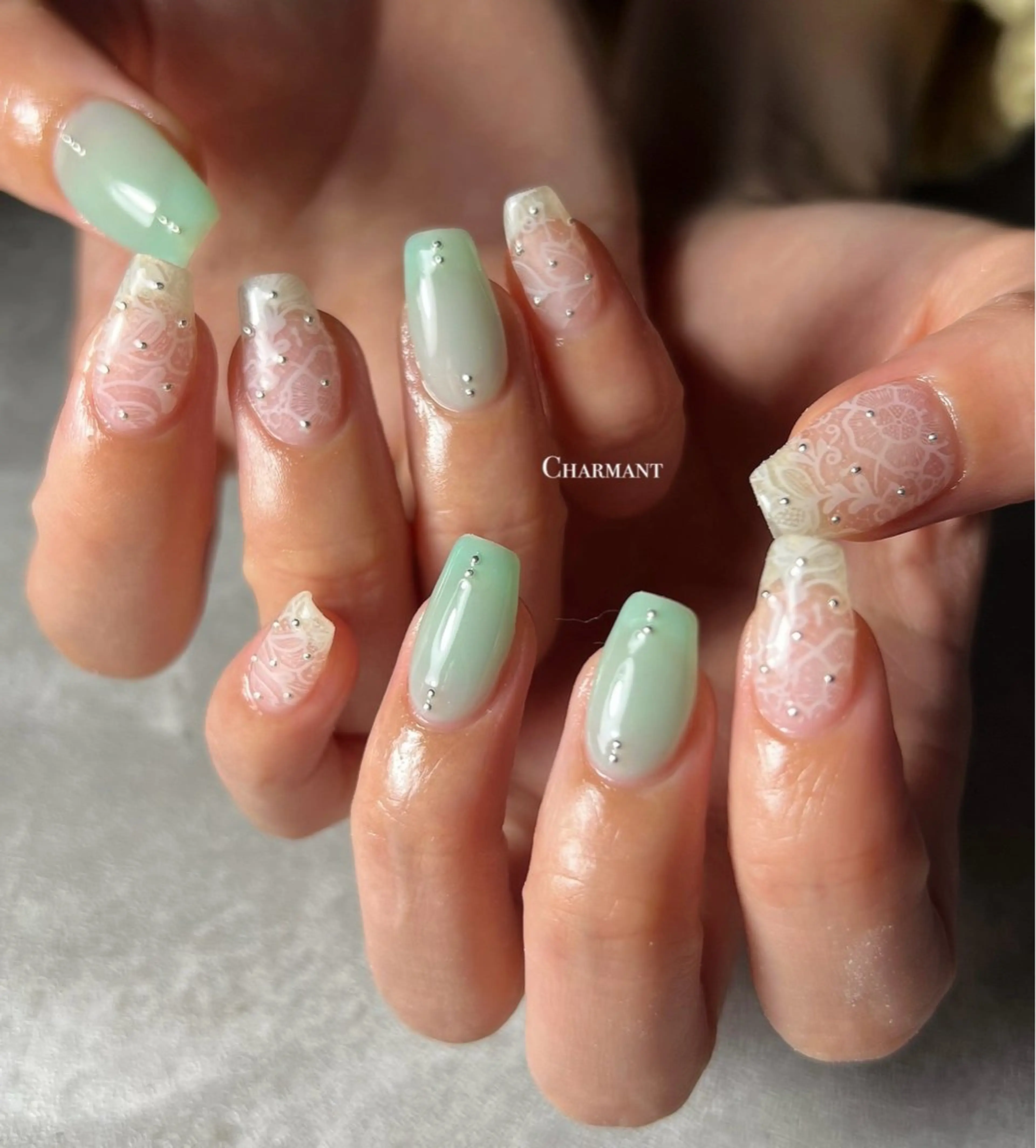 ネイル ハンドネイル Minako 【Charmant】のネイルデザイン