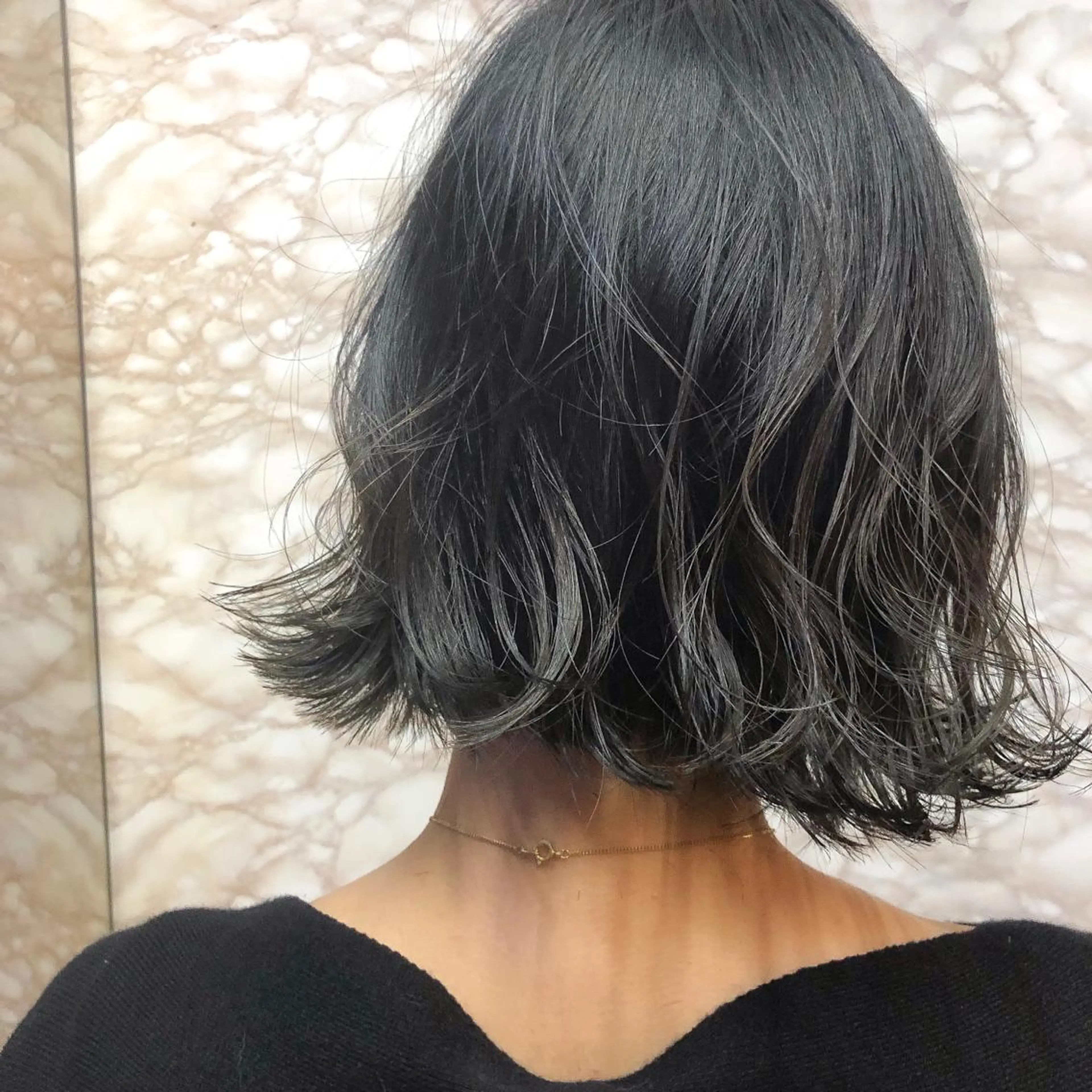 ミディアム カラー パーマ ヘアアレンジ バレイヤージュ レイヤーカット カット ヘアカラー トリートメント TOMO GEEKS代表のヘアスタイル