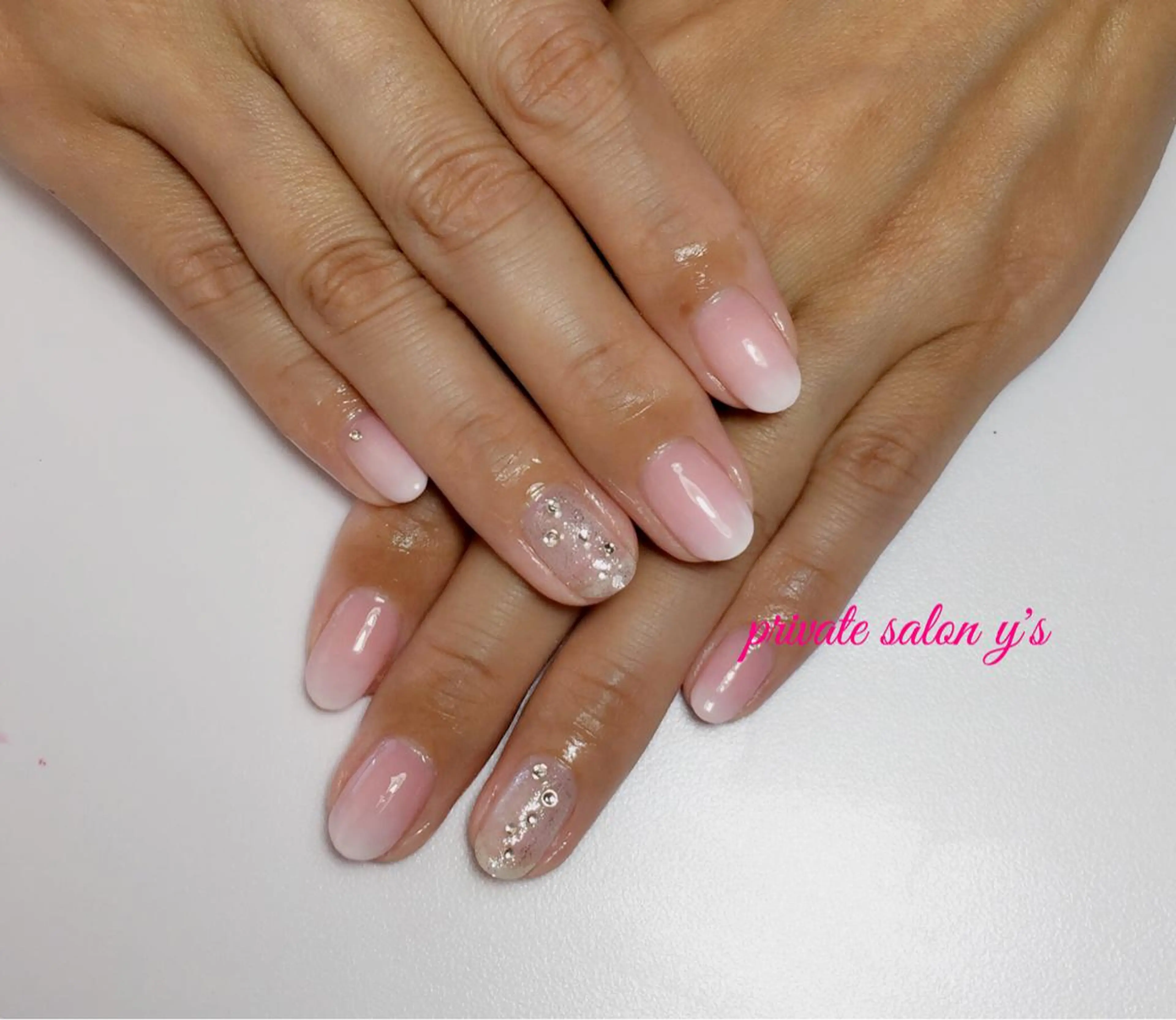 ネイル y' sのネイルデザイン