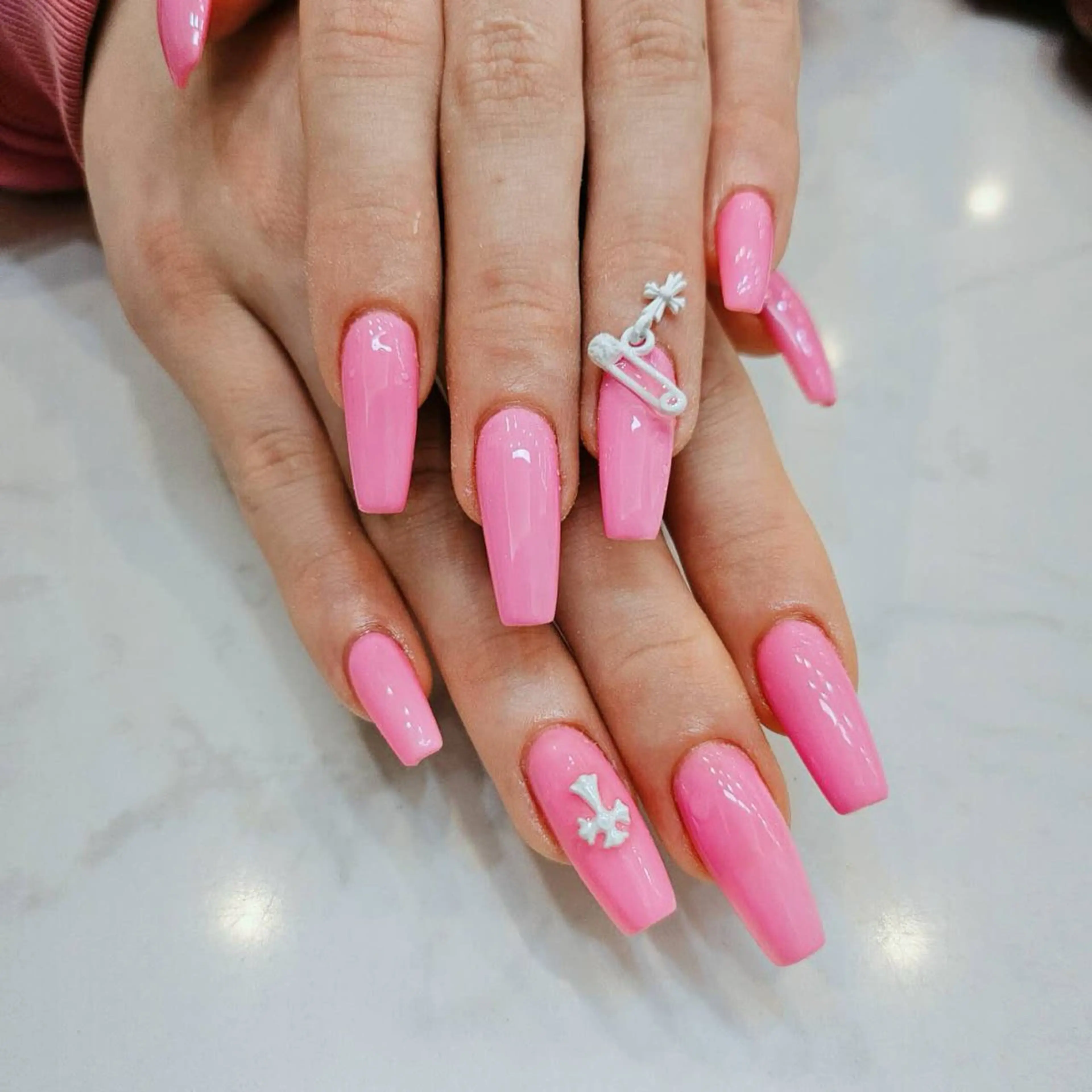 ネイル アートネイル フットネイル ジェルネイル ハート マグネットネイル Babarla　Nail　Salon所属・babarla Nailのネイルデザイン