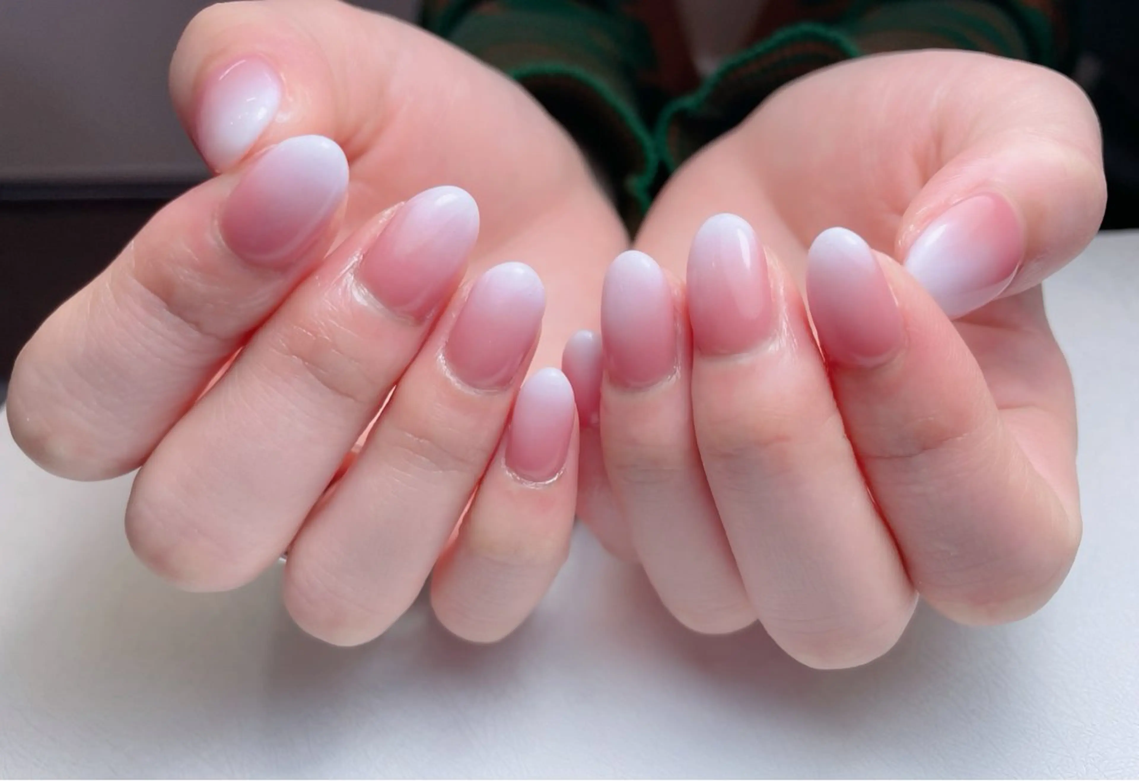 ネイル アートネイル オーロラネイル 長さ出し フットネイル フレンチネイル 中野駅から2分 MEO NAILのネイルデザイン