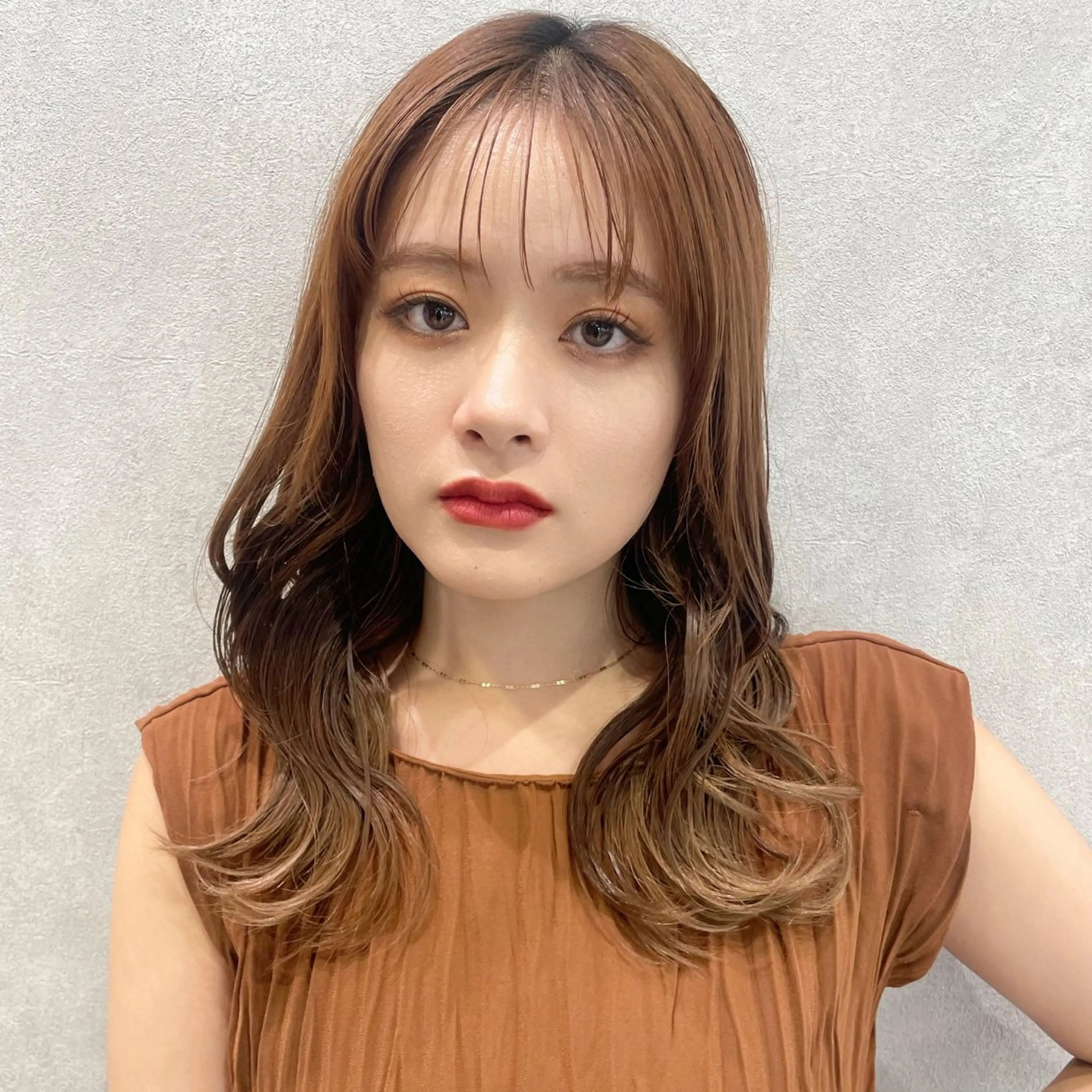 セミロング カット 三鷹で1番ショート ボブをカットする新谷のヘアスタイル