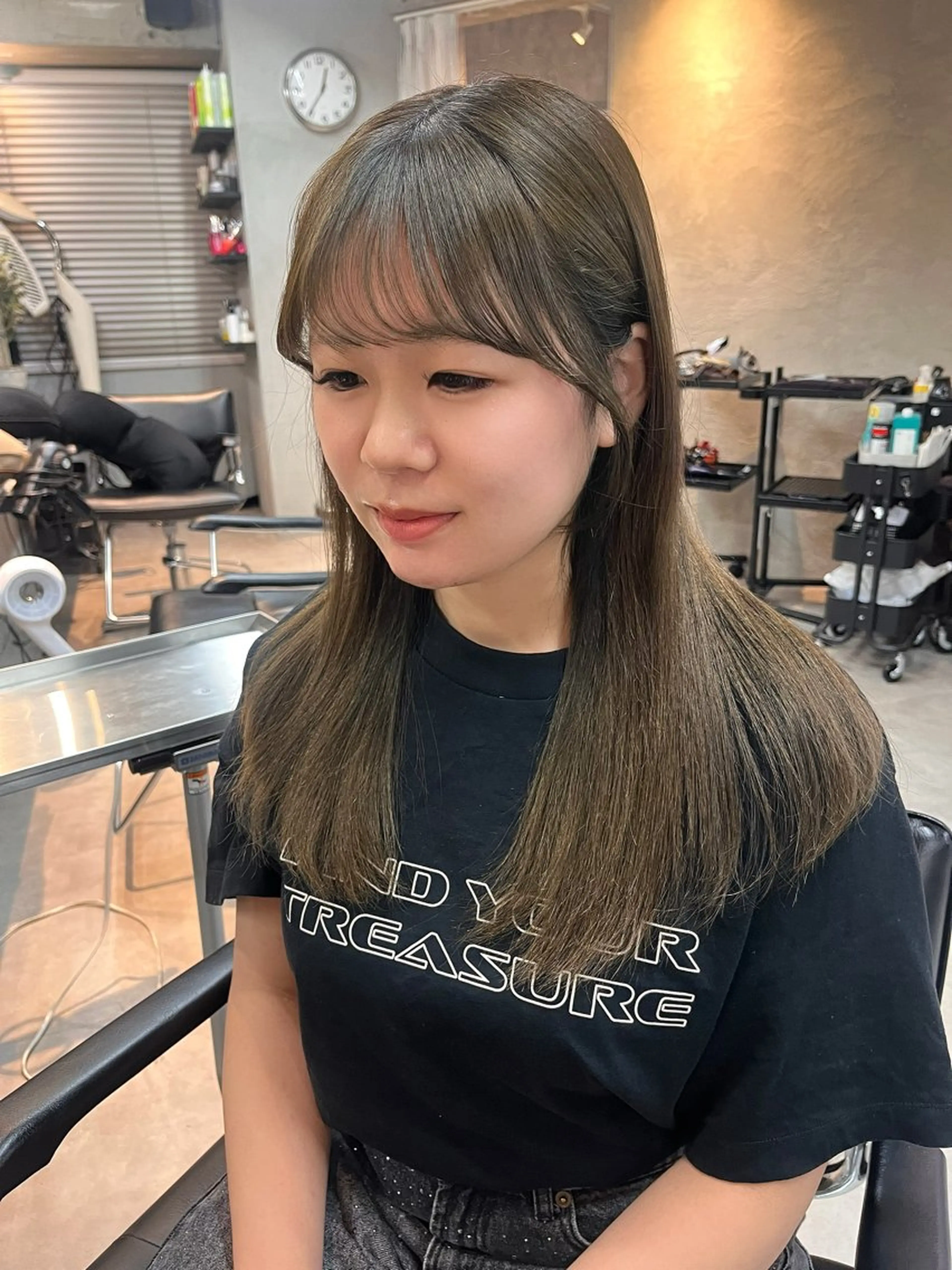 前髪(顔周り)カットの写真