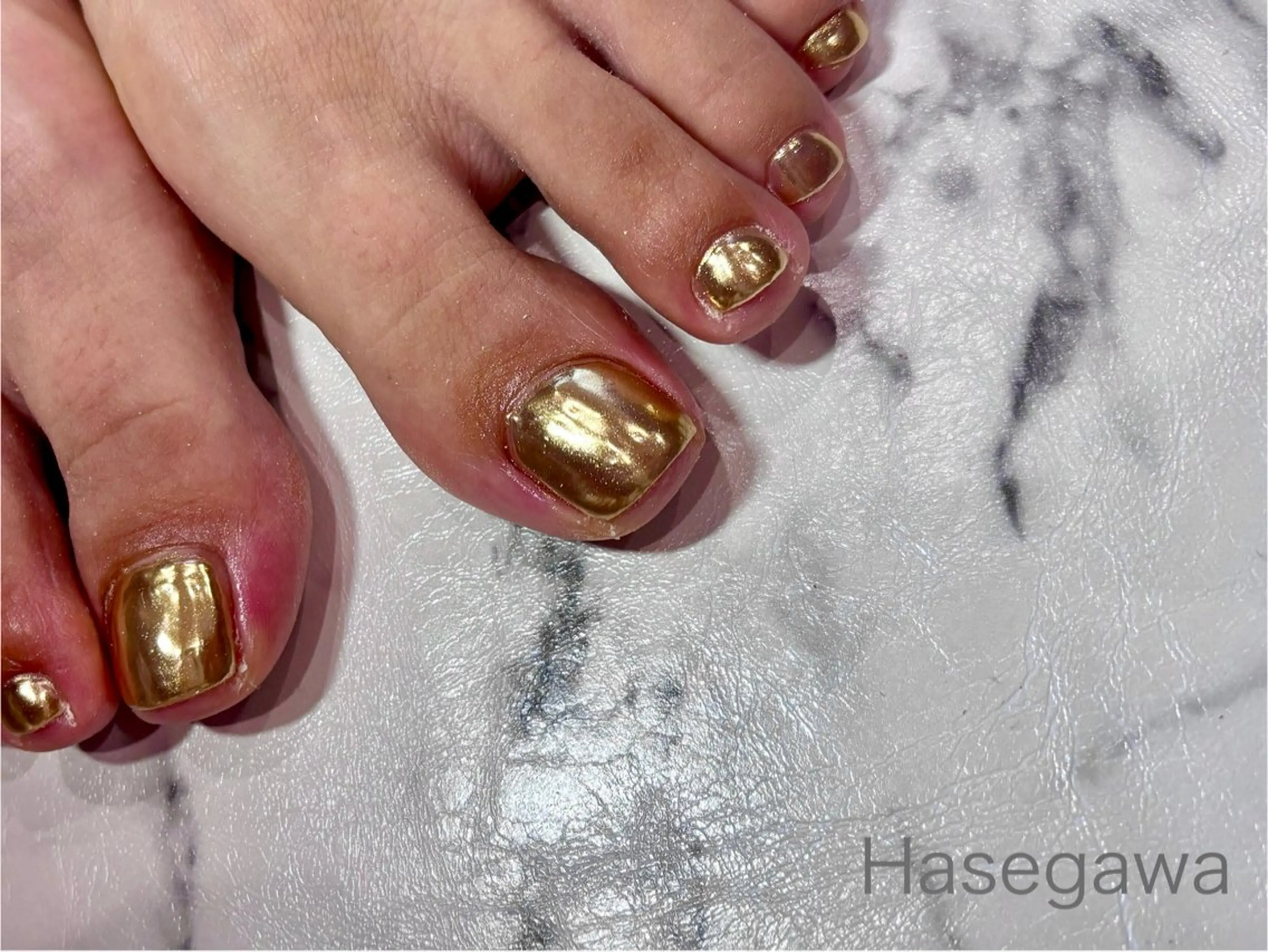 ネイル ゴールド ミラーネイル DROP 長谷川のネイルデザイン
