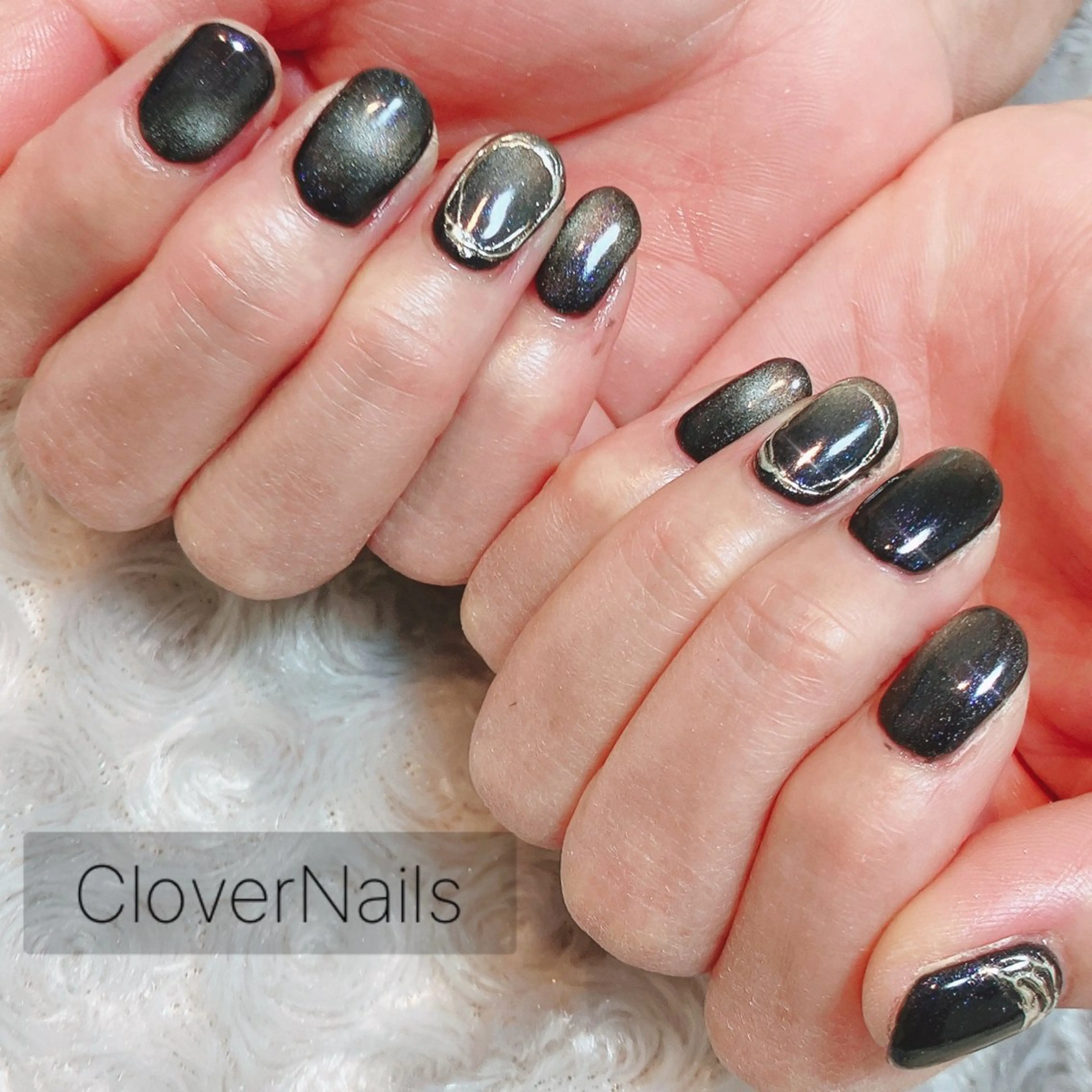 ネイル キラキラネイル ラメ(グリッター) マグネットネイル ミラーネイル シンプルネイル ハンドネイル 自宅ネイルサロン クロバーネイルのネイルデザイン