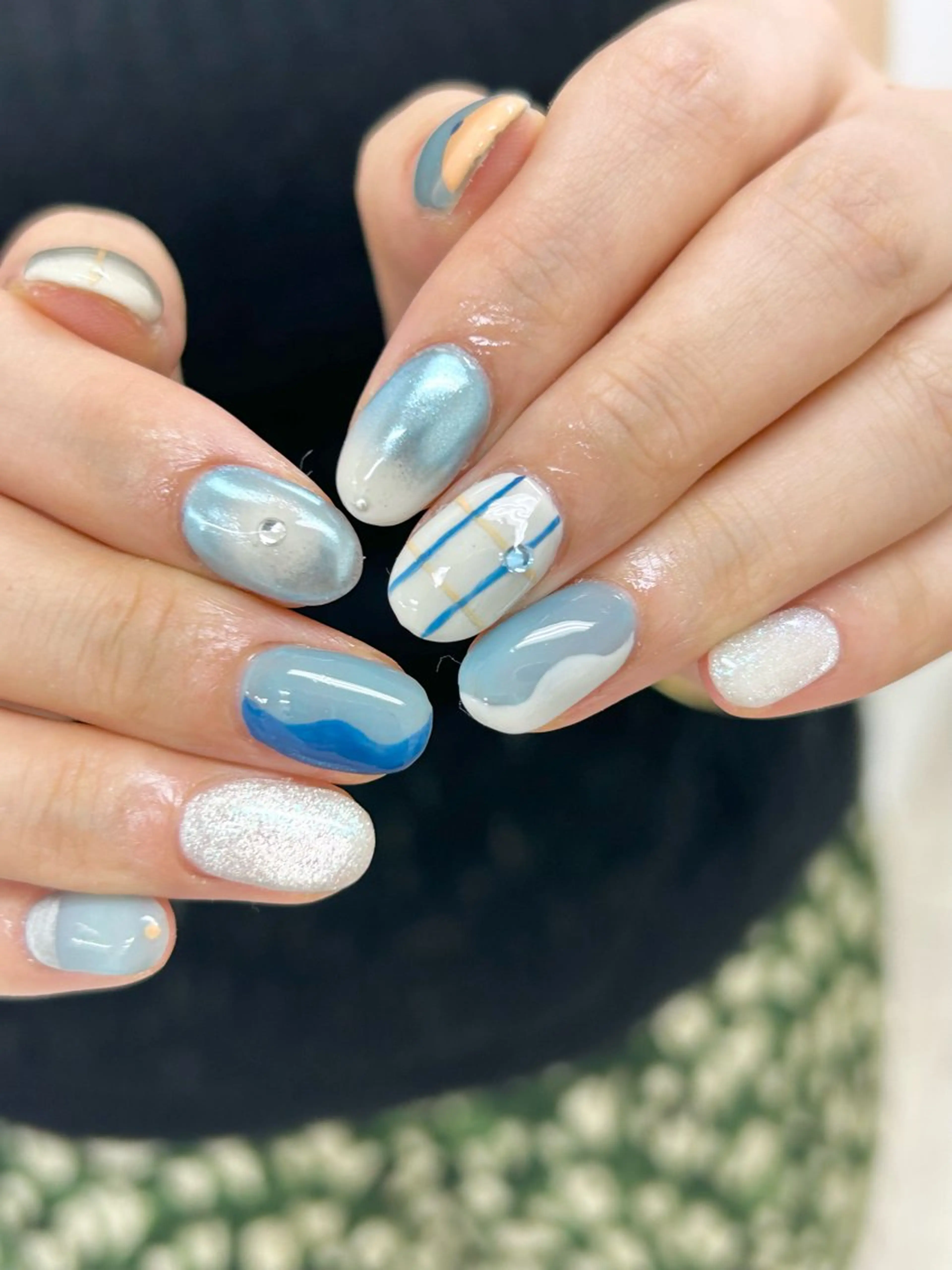 ネイル 水色 ニュアンスネイル ハンドネイル m Natsume.のネイルデザイン