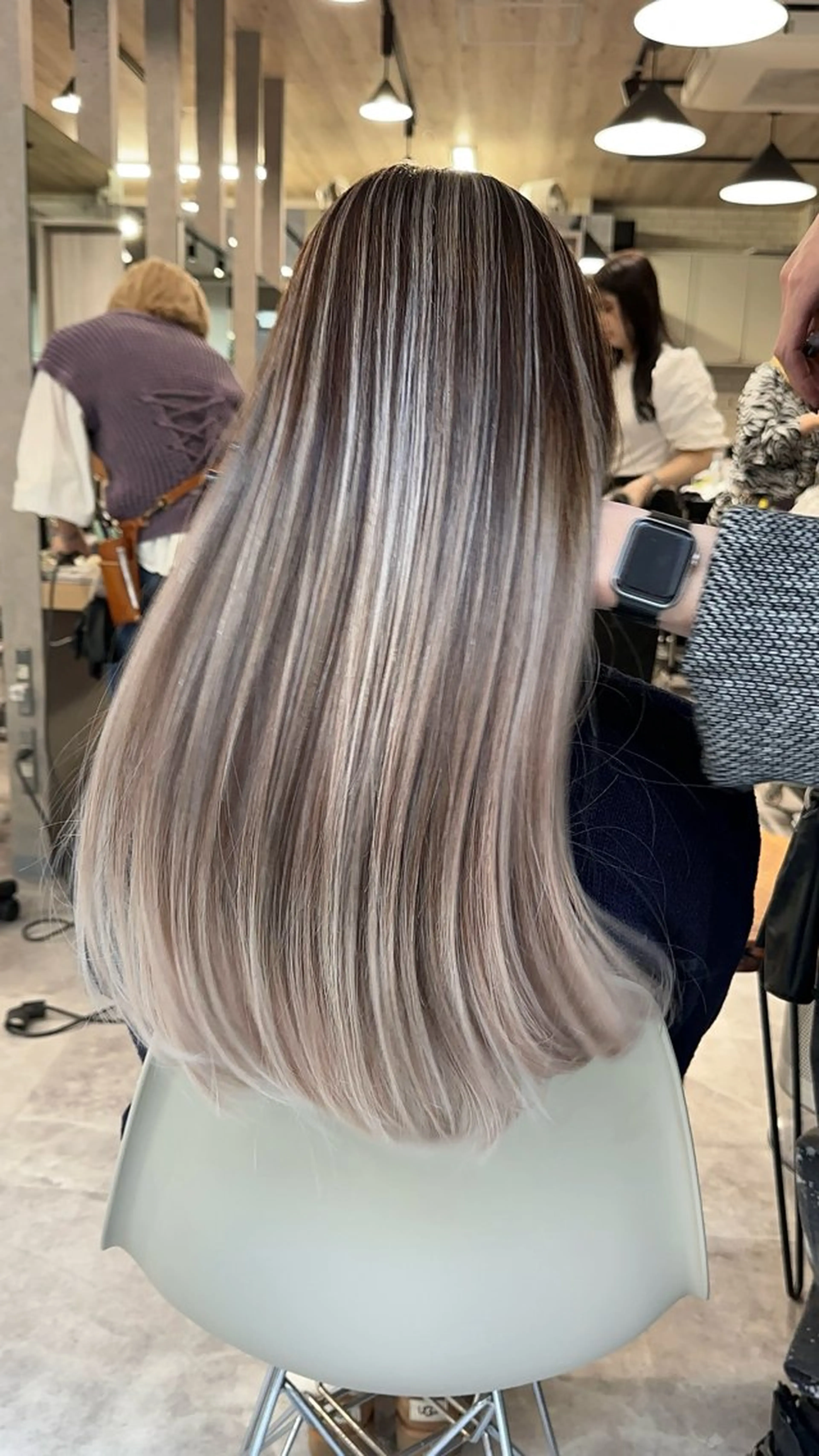 ロング カラー りょうへい/ 全頭ブリーチ/渋谷のヘアスタイル